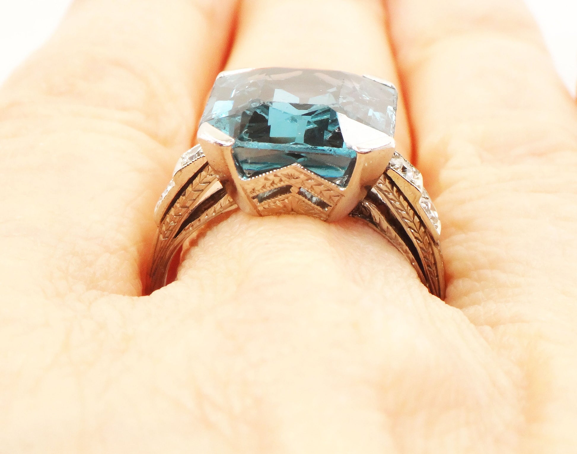 Vintage Art Deco 18k White Gold Blue Spinel and Diamond Ring, Blue December Birthstone Size 6.75