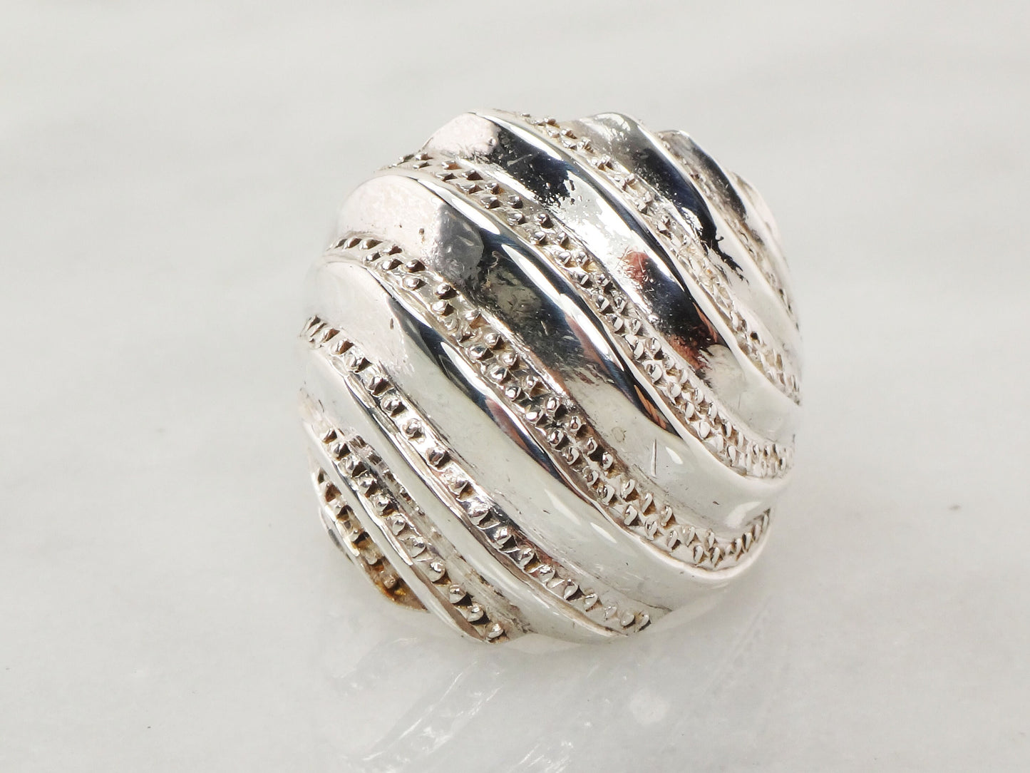 Vintage 950 Silver Ribbed Dome Ring - Wave Design, Size 6 1/4