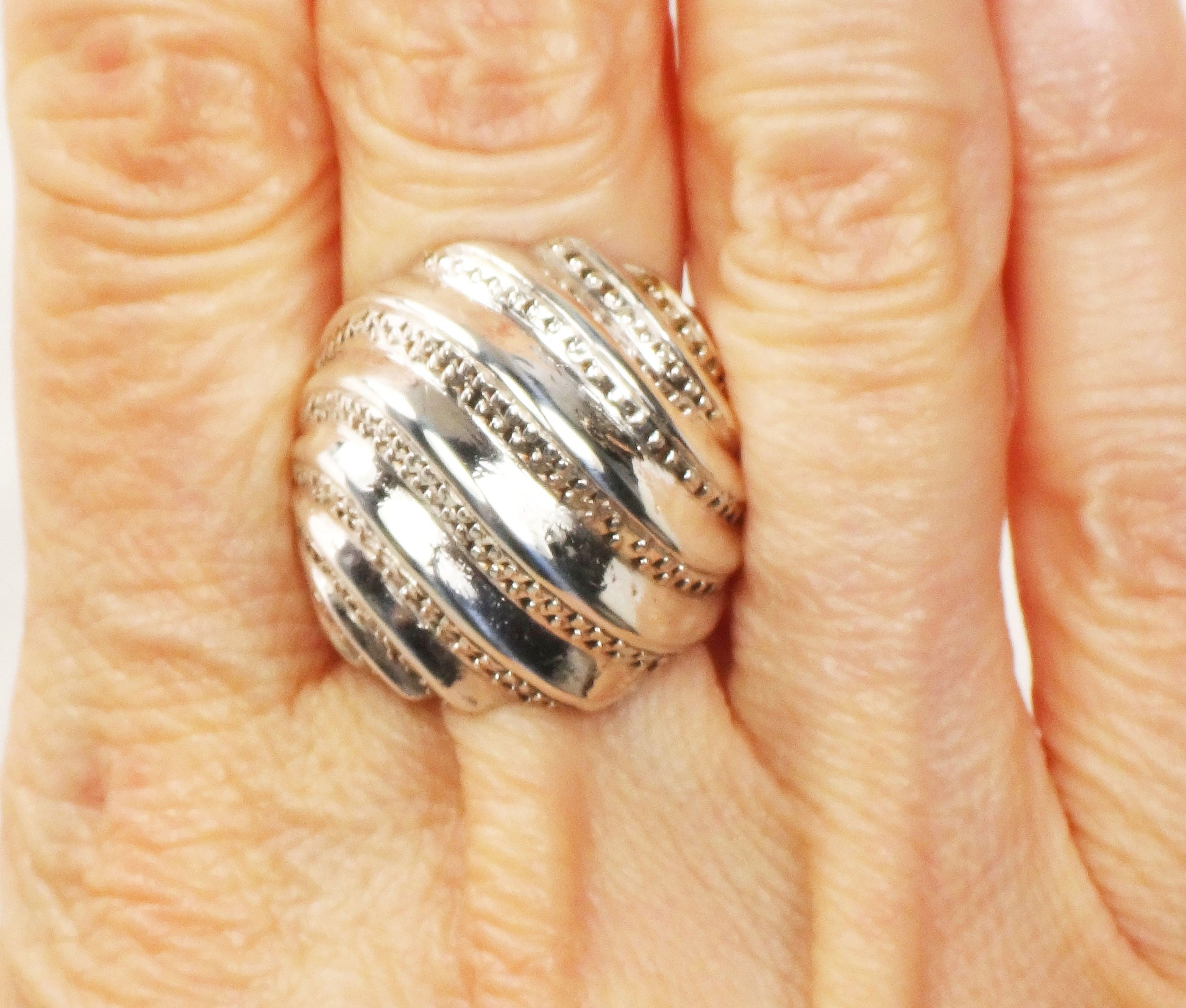 Vintage 950 Silver Ribbed Dome Ring - Wave Design, Size 6 1/4