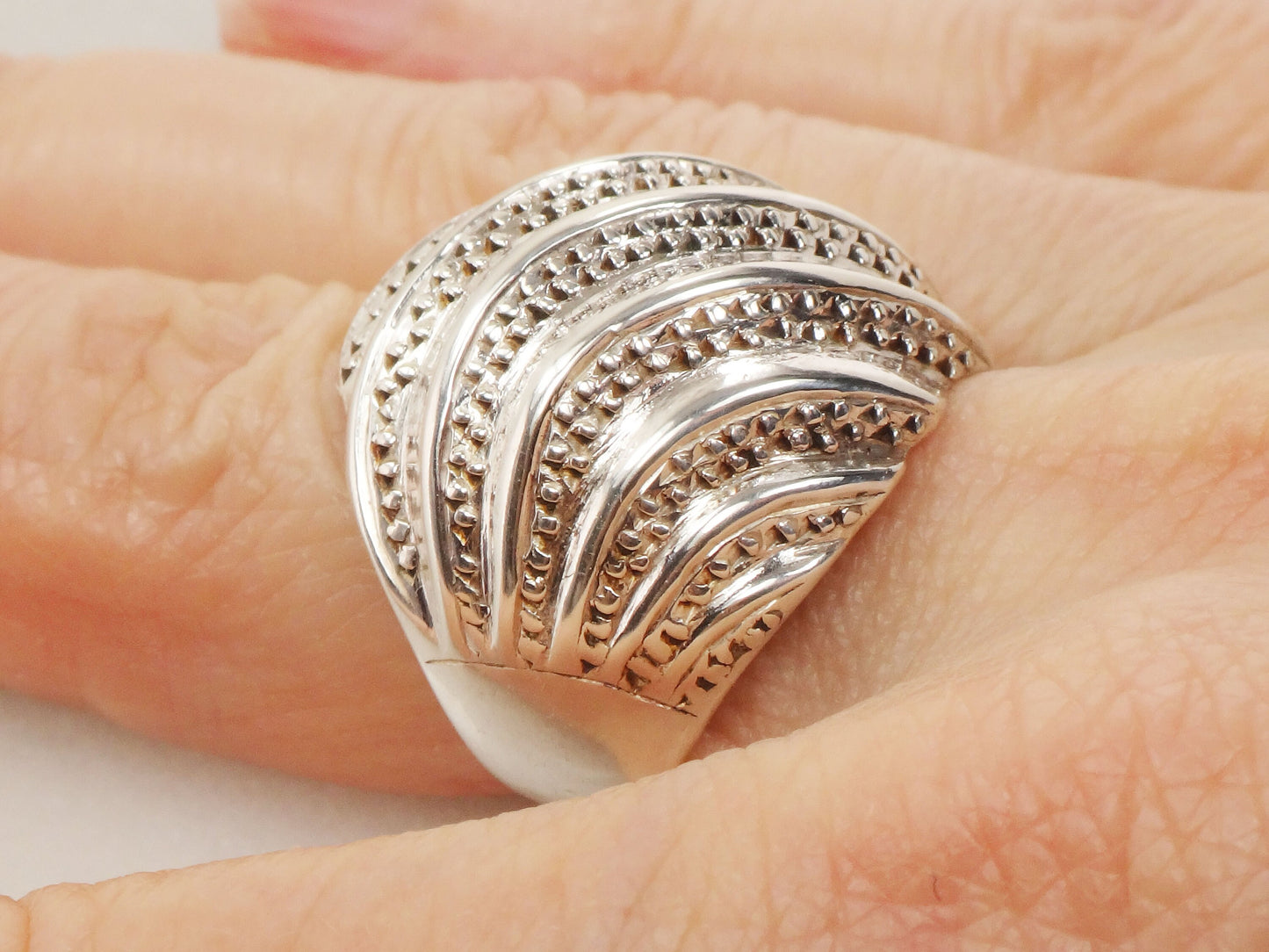Vintage 950 Silver Ribbed Dome Ring - Wave Design, Size 6 1/4