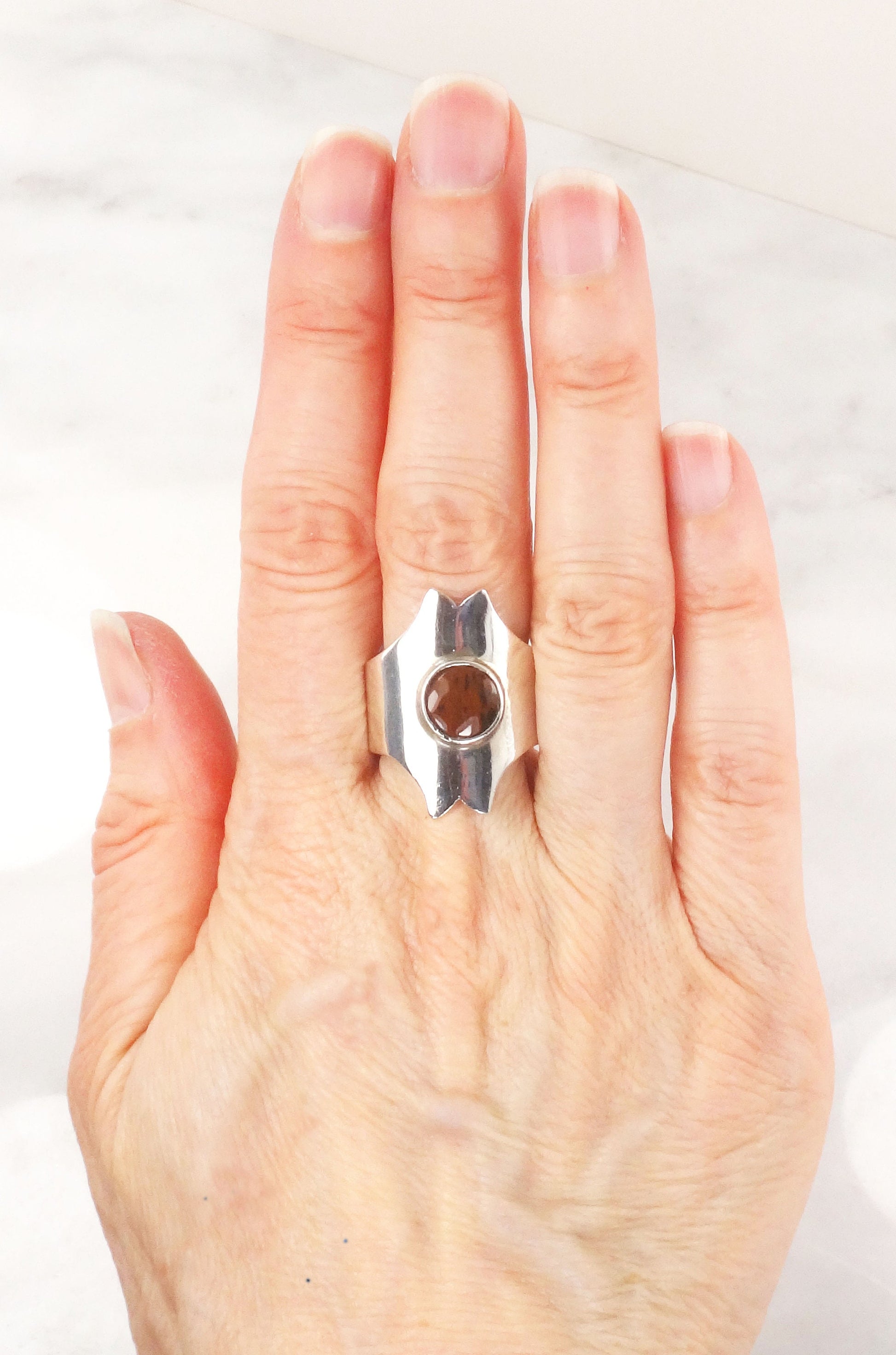Modernist Wide Silver Brown Stone Ring Spiny Oyster ? 950 Silver Ring Size 9 1/2