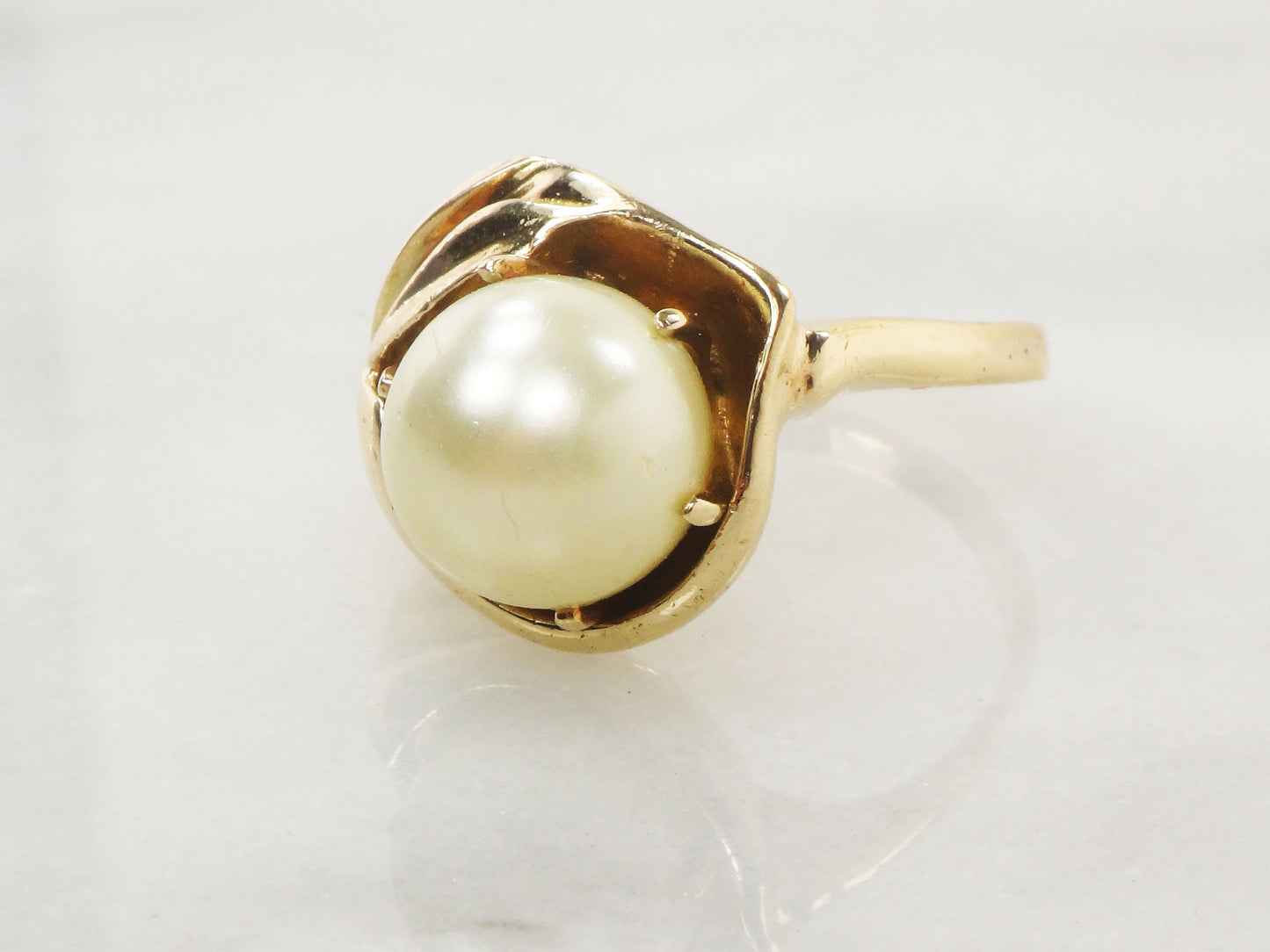 Vintage Yellow Gold Cultured Pearl Ring: Floral Bridal Jewelry, 9.8 MM, Size 5