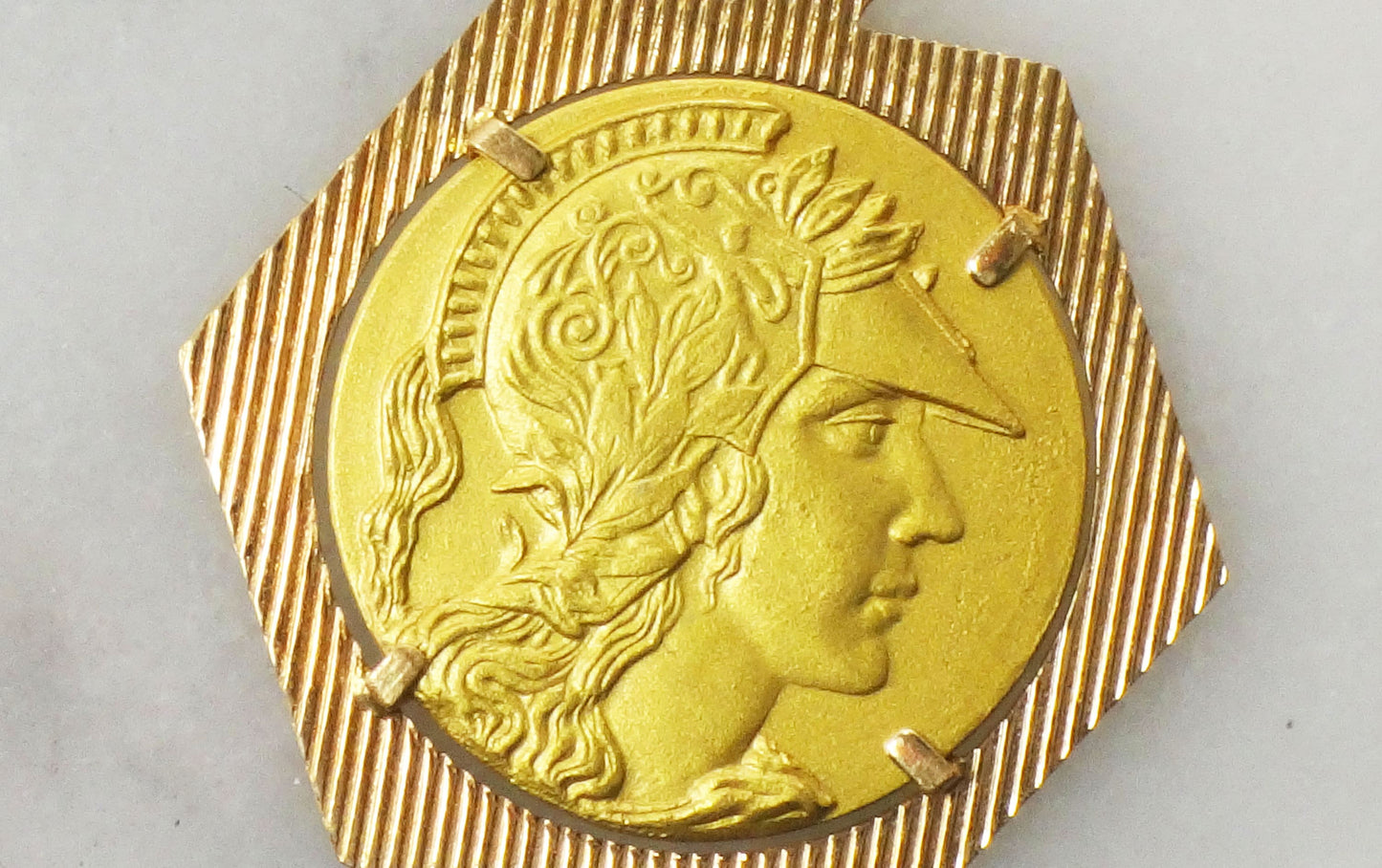 Vintage 18k Gold Minerva Pendant: Italian Roman Goddess Charm