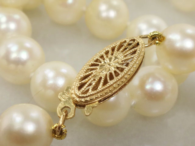 Vintage Saltwater Pearl Choker: 14k Gold Clasp, 7mm Pearls, 15.5"