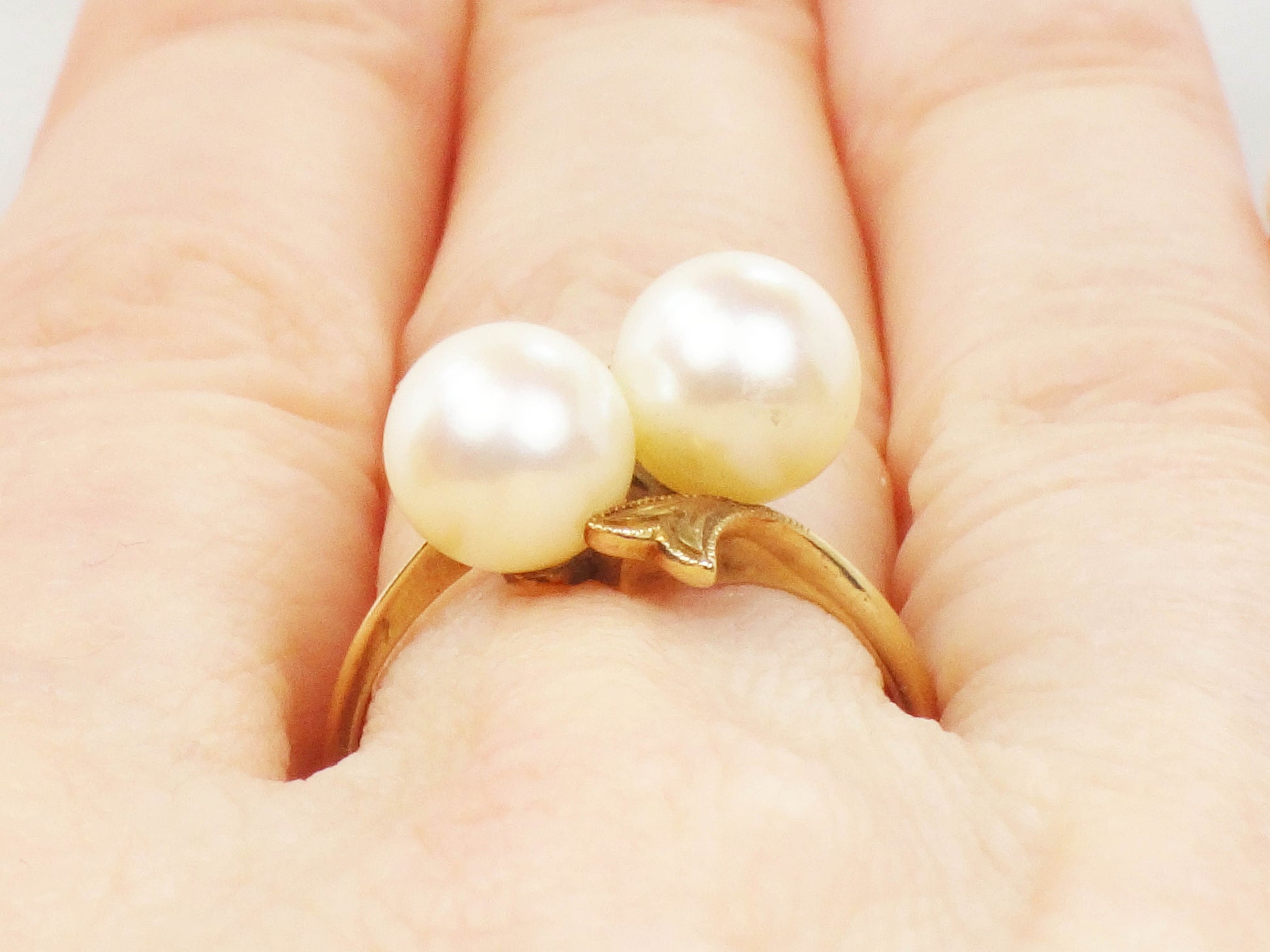 Vintage Mikimoto 14k Yellow Gold Pearl Ring - 7.5 MM Cultured Pearl Crossover Ring - Double Pearl Ring Size 6.25