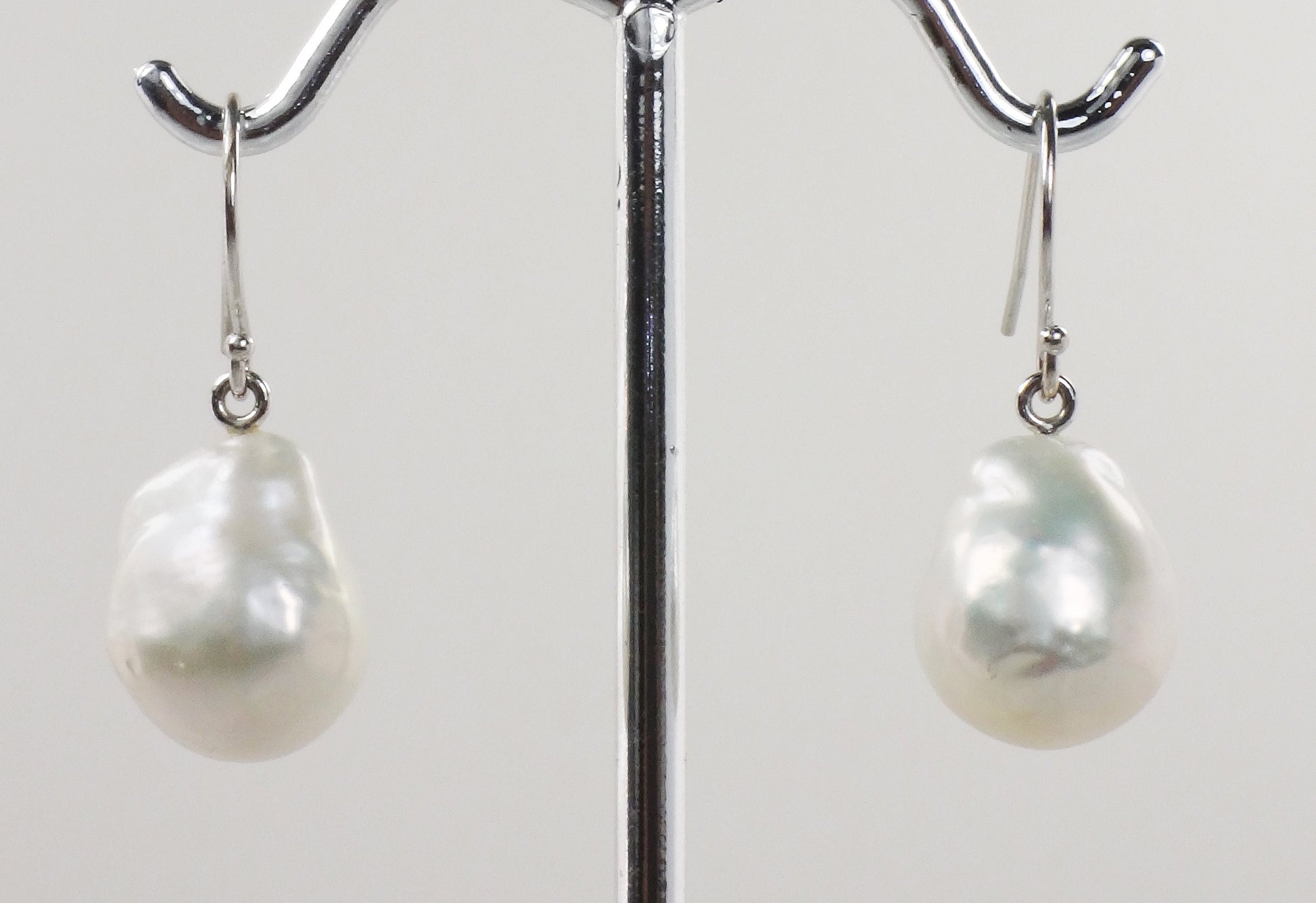 Vintage Large Pearl Dangle Earrings 14k Gold Freshwater Baroque Pearls Earrings Bridal Earrings White Gold Pearl Earrings with Ear Wires