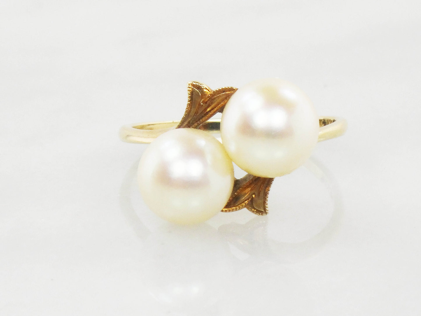 Vintage Mikimoto 14k Yellow Gold Pearl Ring - 7.5 MM Cultured Pearl Crossover Ring - Double Pearl Ring Size 6.25
