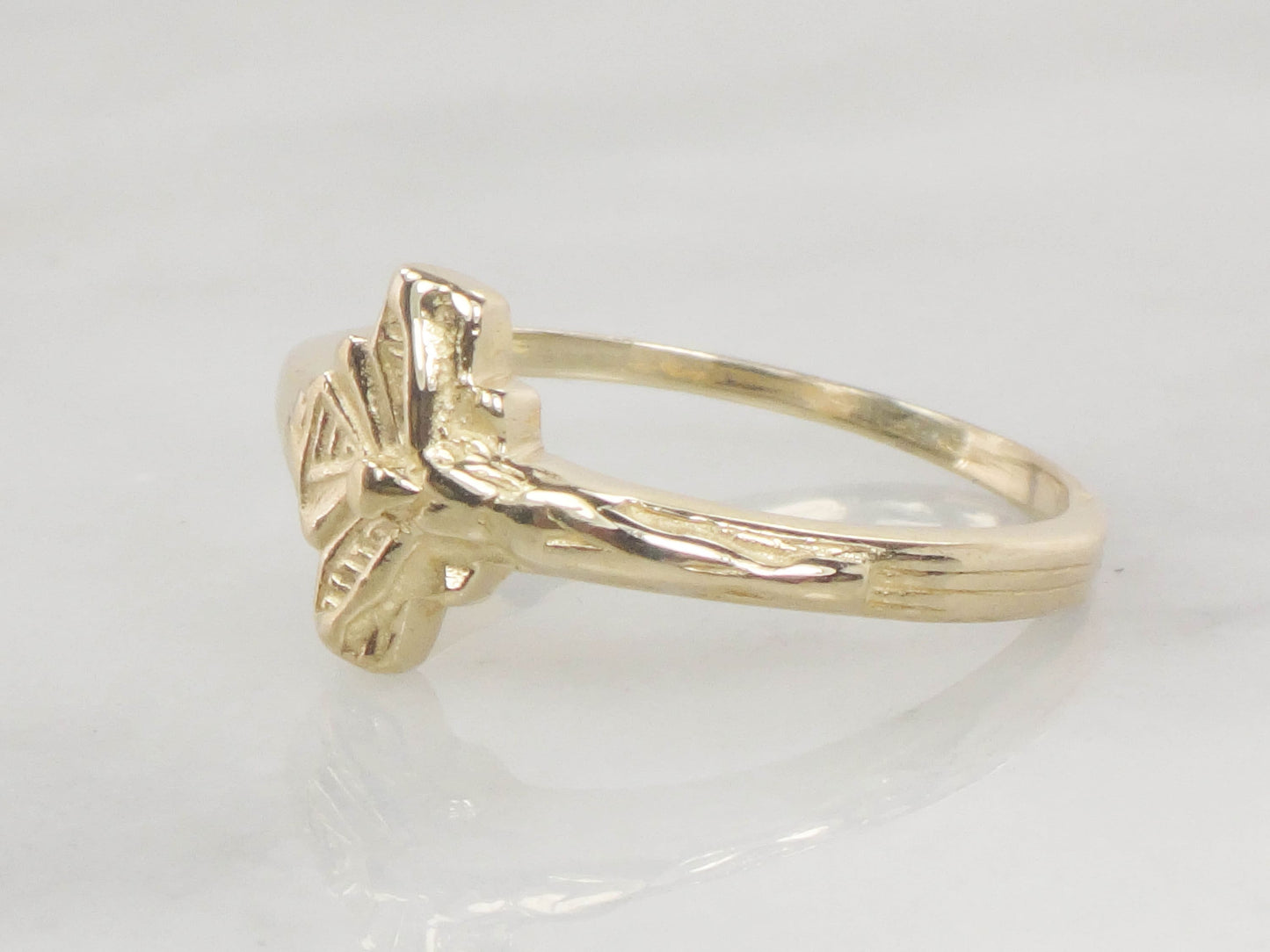 Vintage 14k Yellow Gold Crucifix Ring - Size 9 1/2