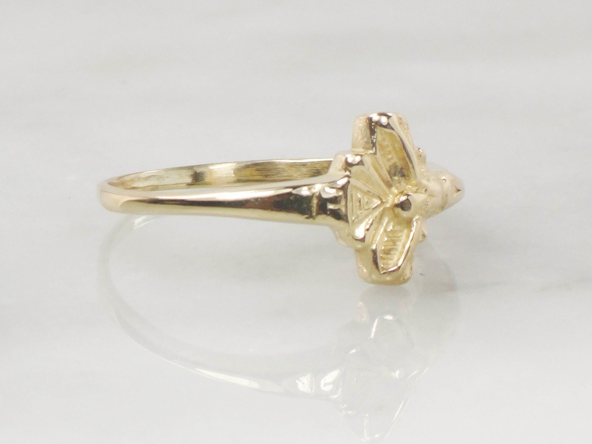 Vintage 14k Yellow Gold Crucifix Ring - Size 9 1/2