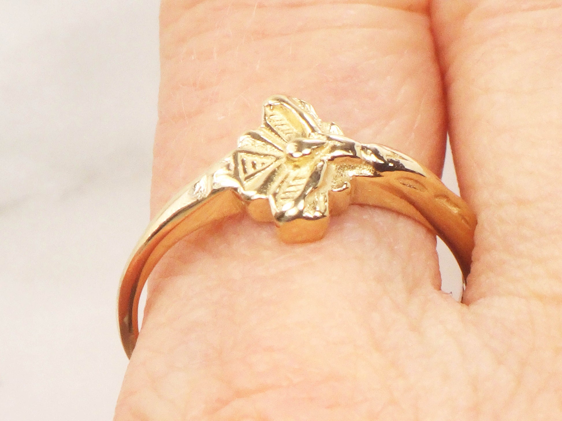 Vintage 14k Yellow Gold Crucifix Ring - Size 9 1/2