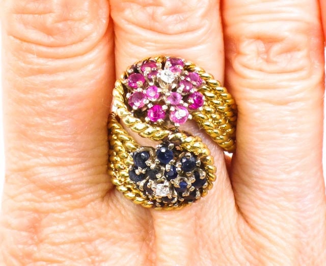 Vintage 18k Gold Floral Ring: Ruby, Sapphire & Diamond Cluster, Size 7