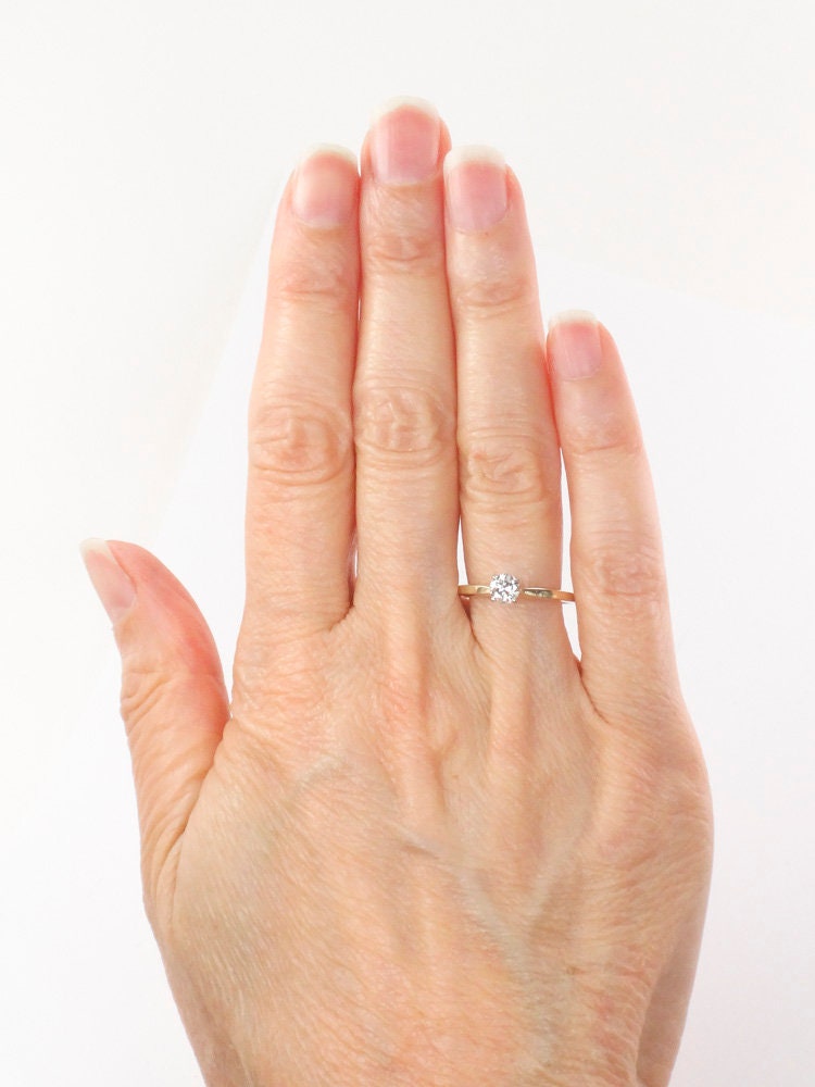 Vintage 14k Solitaire Round Natural Diamond Engagement Ring Approximately 1/3 Carat Size 6.25