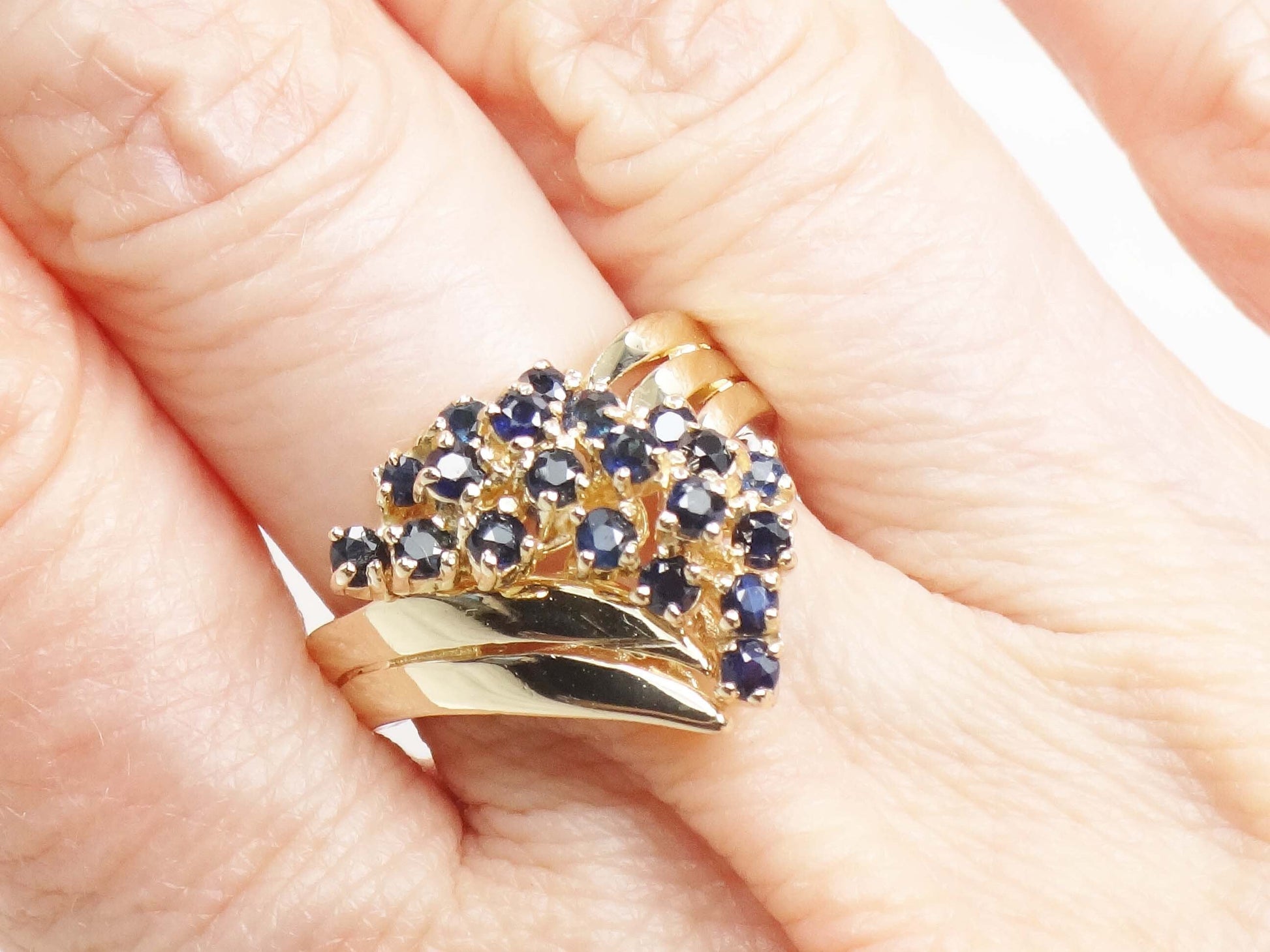 Vintage 14k Yellow Gold Sapphire Cluster Ring - Size 5.75