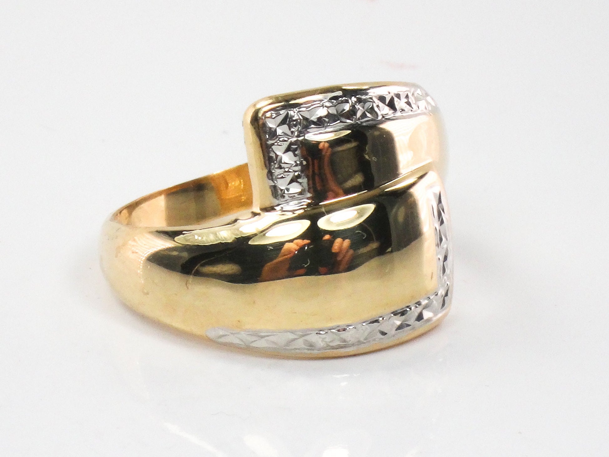 Vintage Michael Anthony Large 14k Two Tone Gold Bypass Style Ring Size 10.5