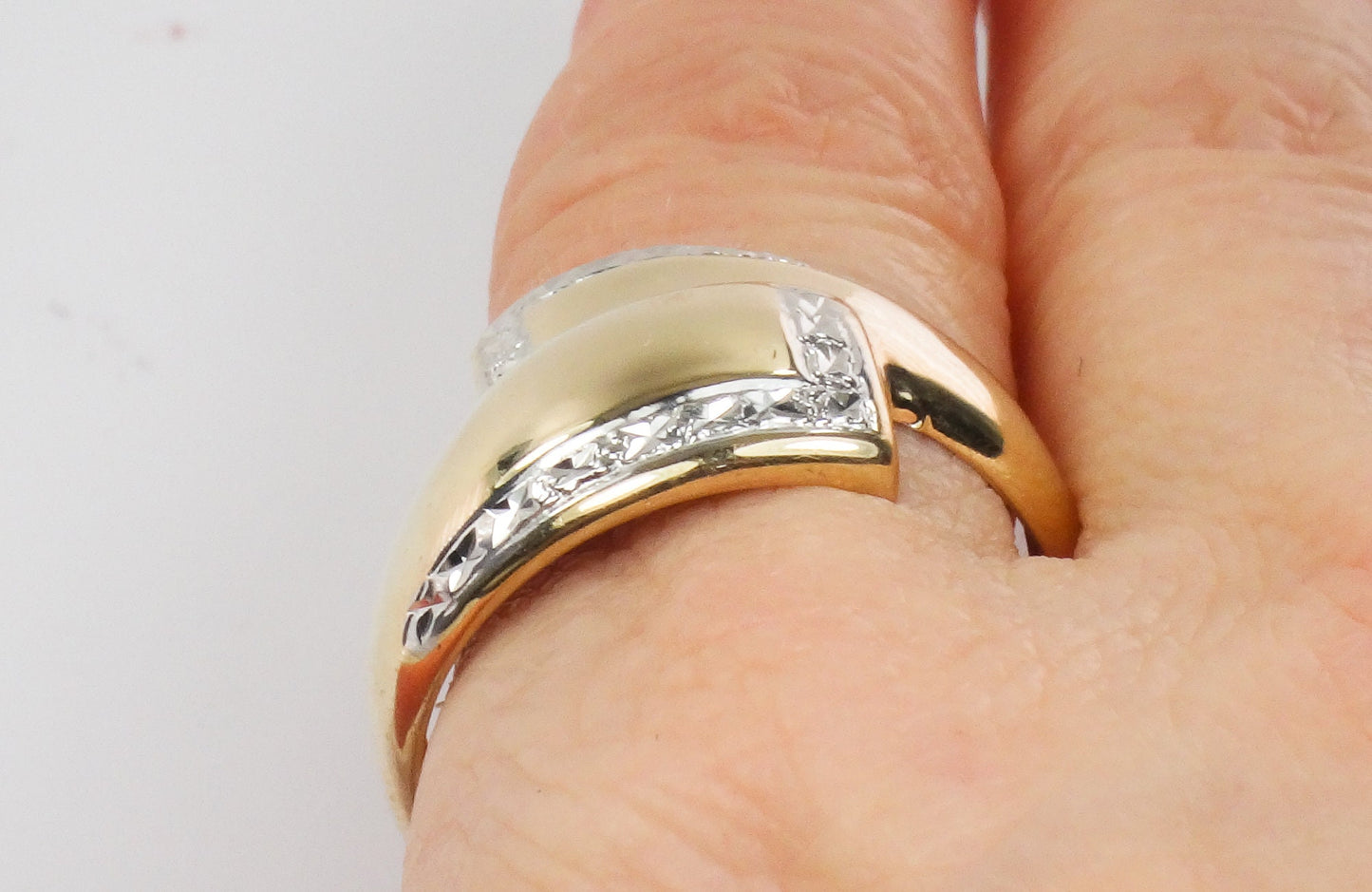 Vintage Michael Anthony Large 14k Two Tone Gold Bypass Style Ring Size 10.5