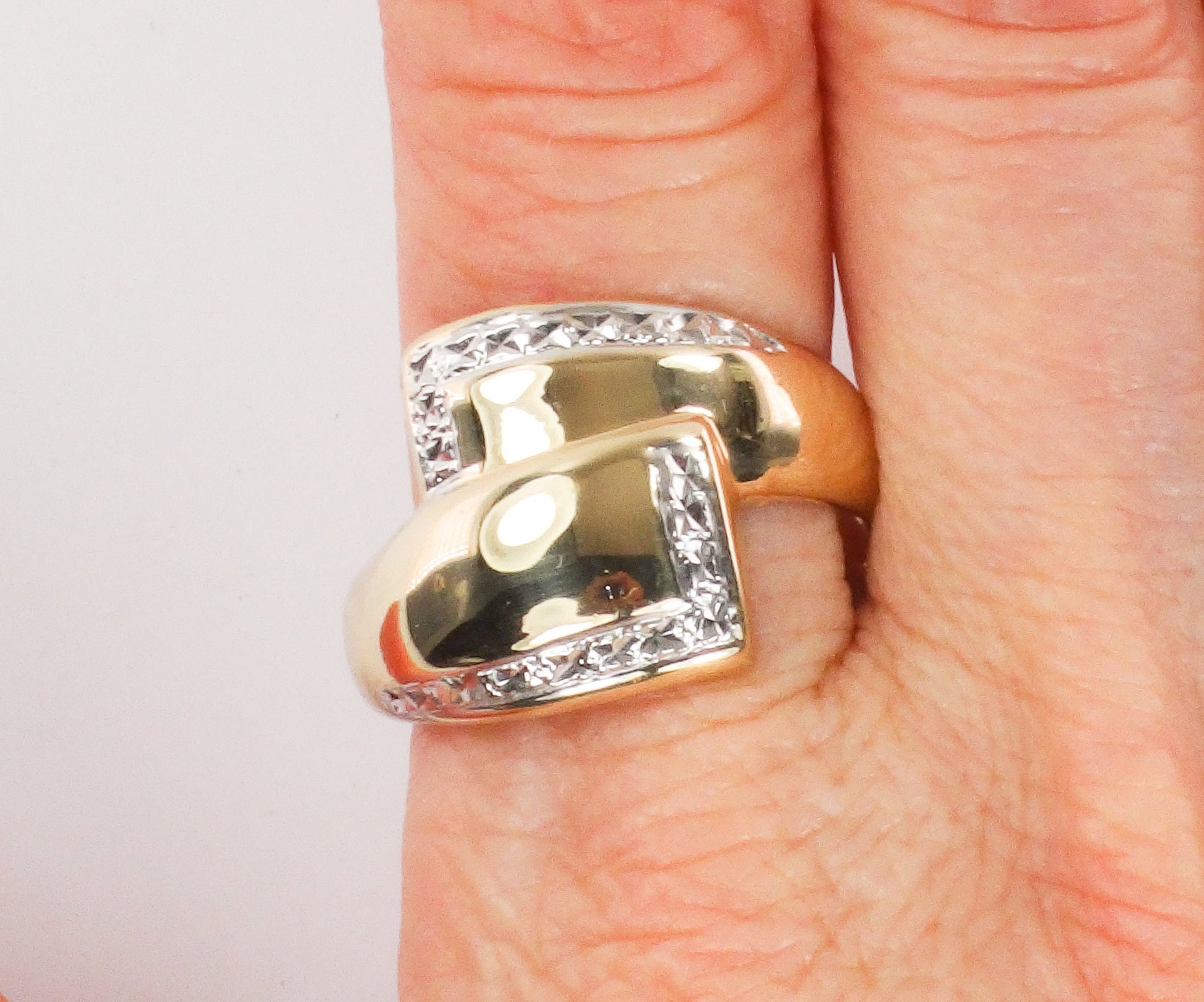 Vintage Michael Anthony Large 14k Two Tone Gold Bypass Style Ring Size 10.5