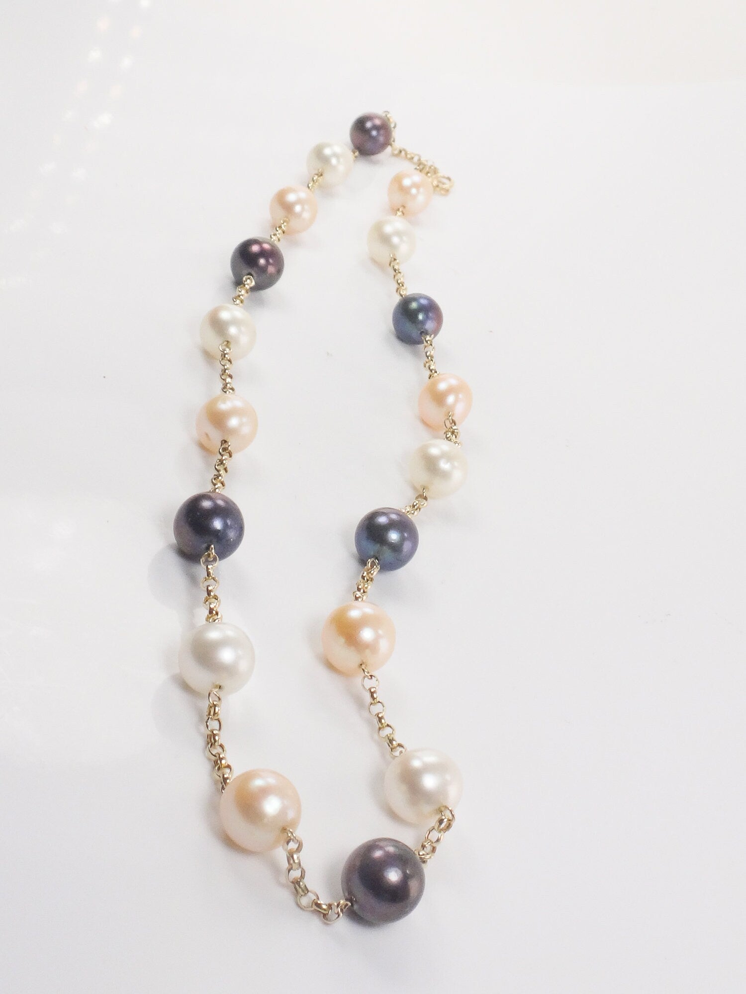 Vintage 14k Gold Pearl Station Necklace: Multi-Colored Bridal Jewelry, 18"