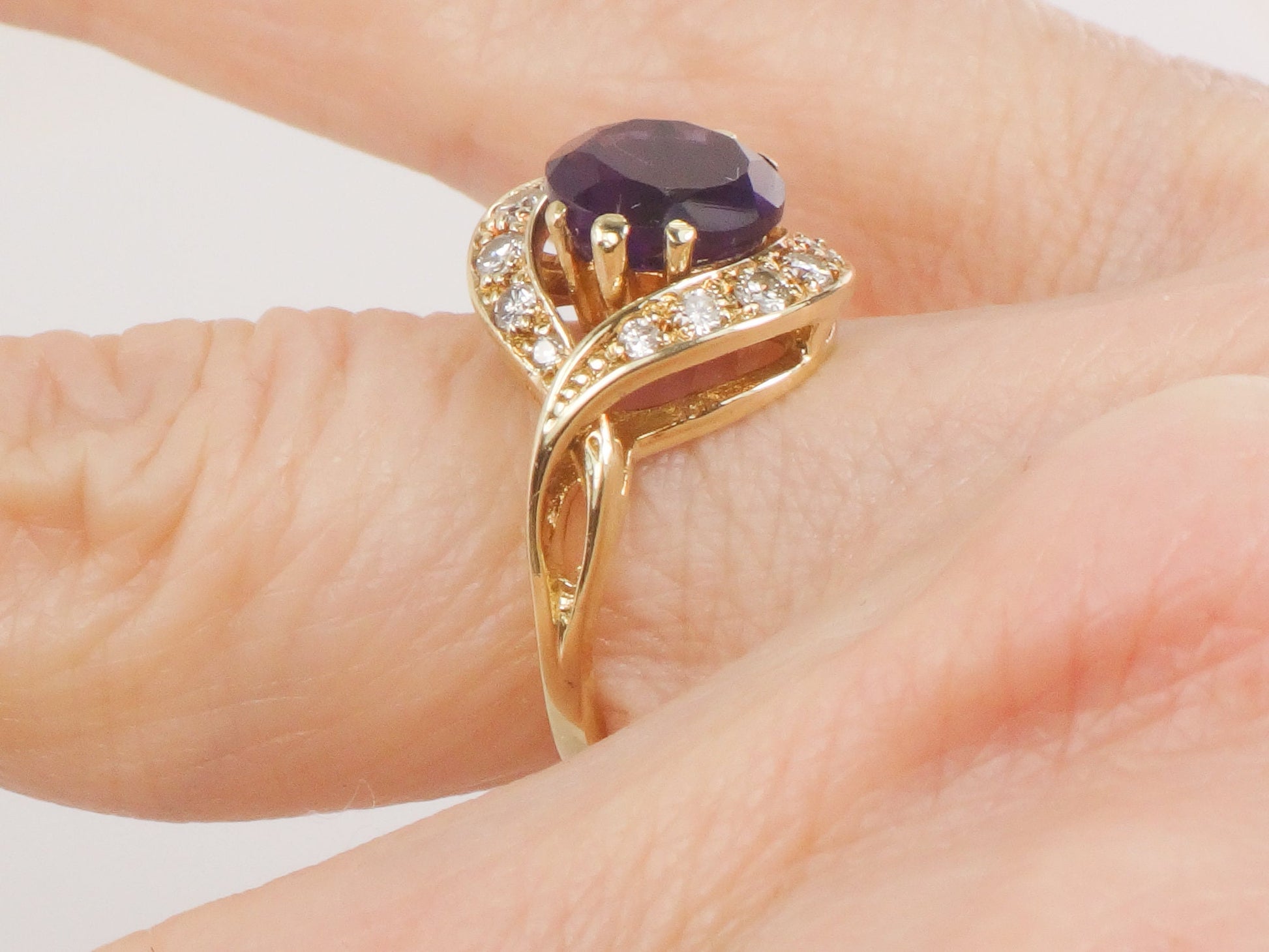 Vintage 14k Gold Natural Amethyst Ring with Diamonds, Purple February Birthstone Ring Size 5