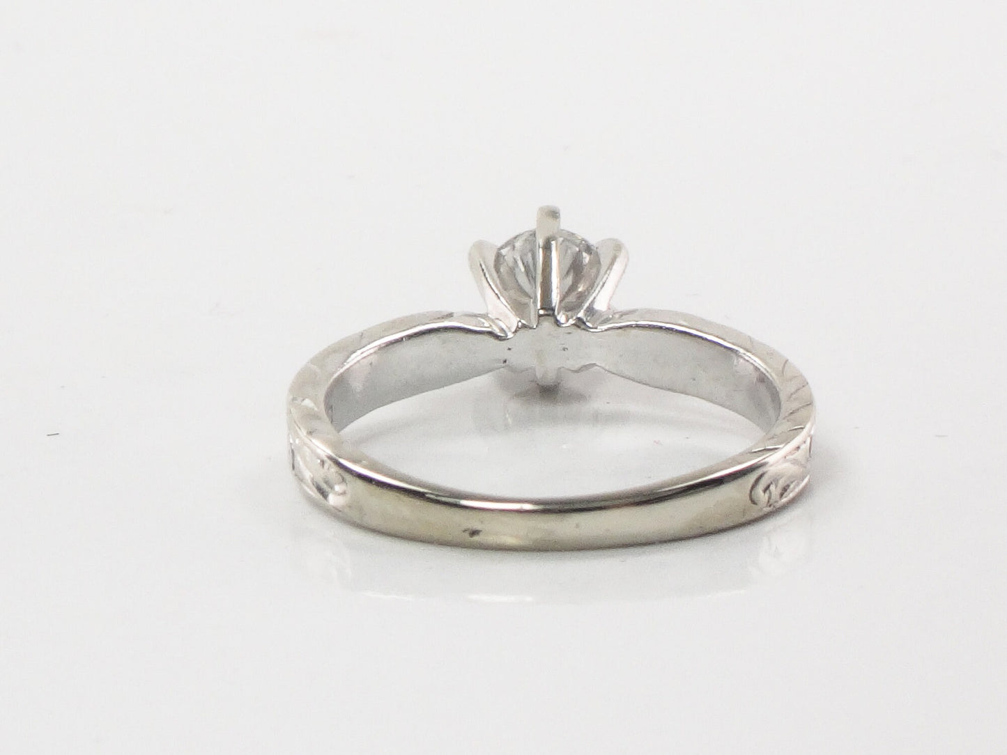 Vintage 14k White Gold Diamond Solitaire Engagement Ring (0.5 CT)