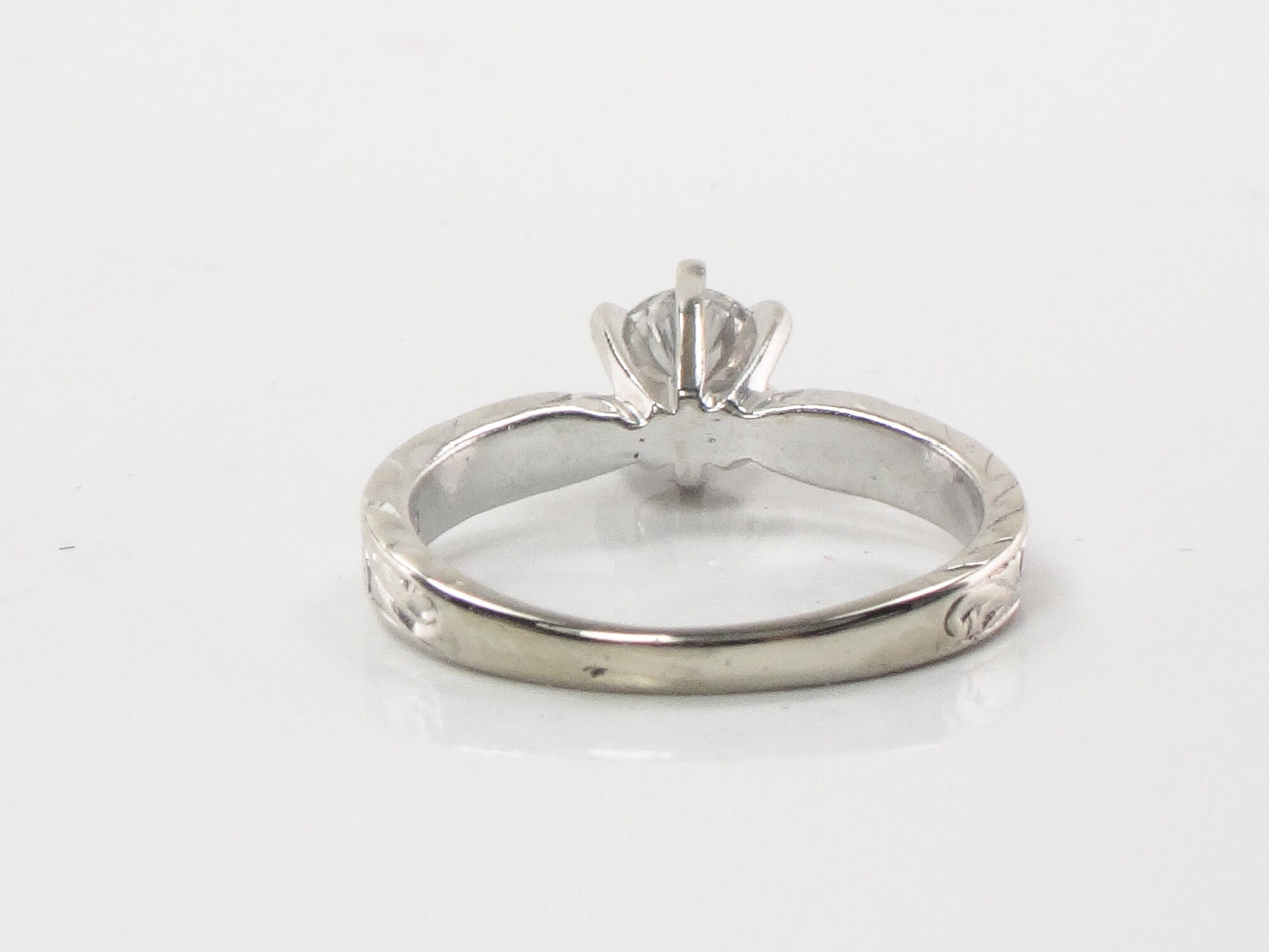 Vintage 14k White Gold Diamond Solitaire Engagement Ring (0.5 CT)