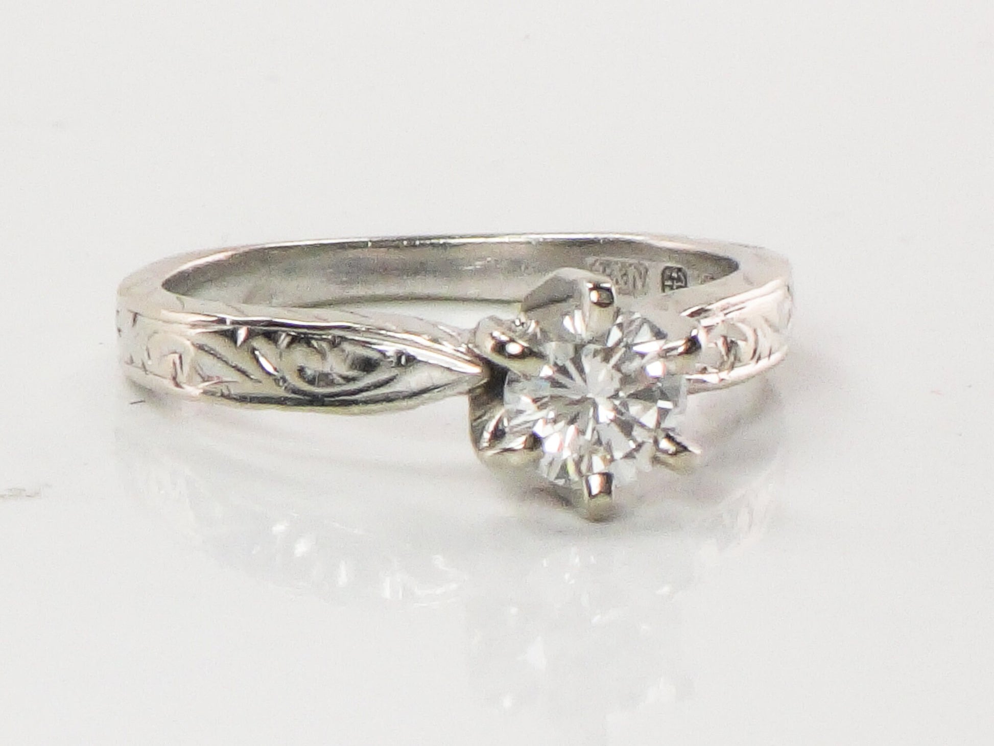 Vintage 14k White Gold Diamond Solitaire Engagement Ring (0.5 CT)