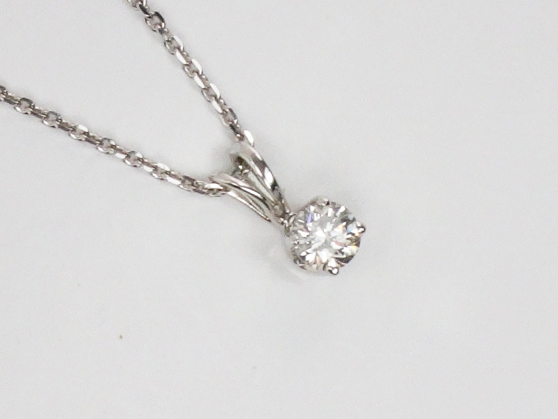 Vintage 14k Natural Diamond Necklace Minimalist White Gold Round Diamond Drop Pendant Approx. .17 Carat 18"