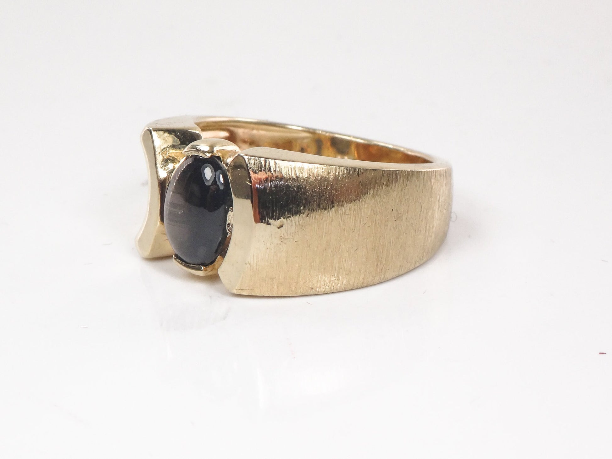 Vintage 14k Yellow Gold Natural Black Star Sapphire Ring Unisex Ring Size 6.75