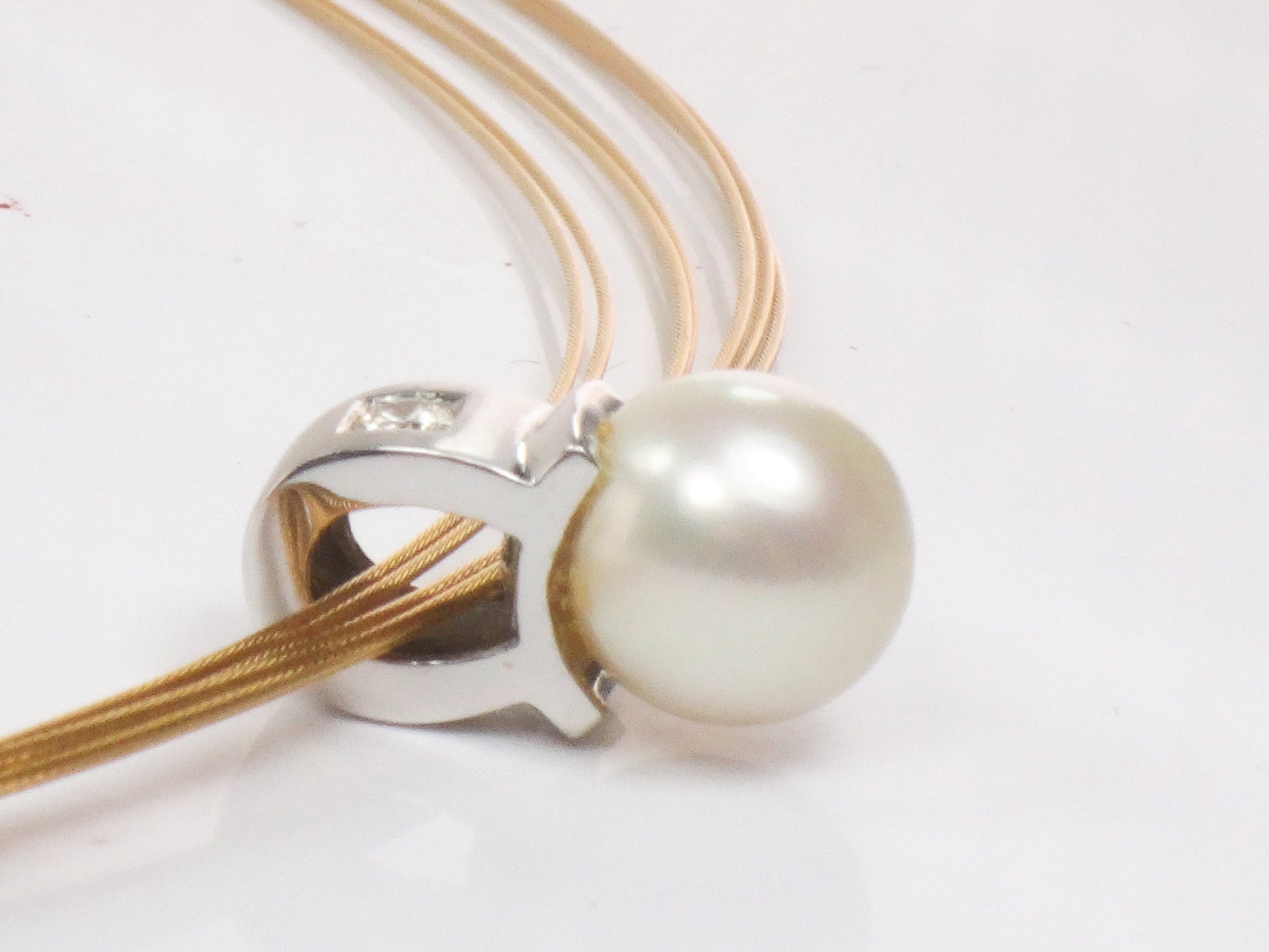 Vintage 18k Gold Pearl Diamond Pendant Necklace: 9.5mm Saltwater Pearl Bridal Jewelry