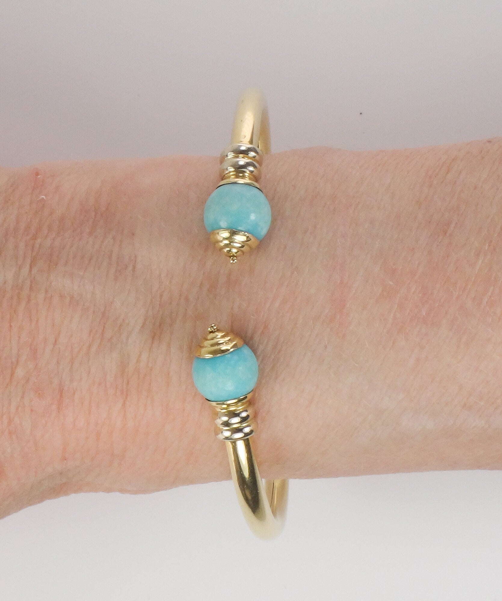 Vintage 18k Yellow Gold Turquoise Bangle Bracelet with Ball Ends Cuff Bracelet