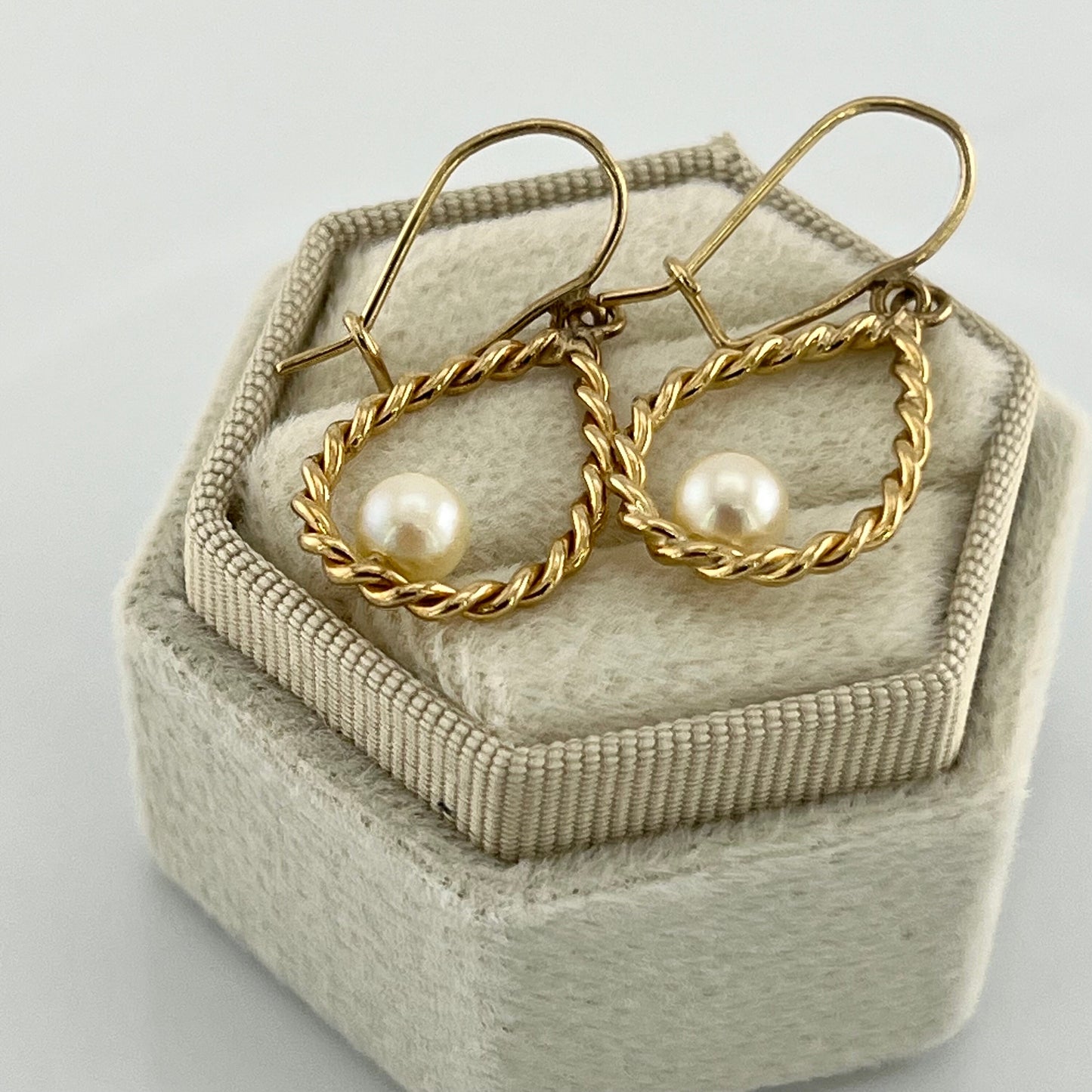 Vintage 14k Yellow Solid Gold Cultured Pearl Dangle Earrings, Bridal Teardrop Shaped Earrings