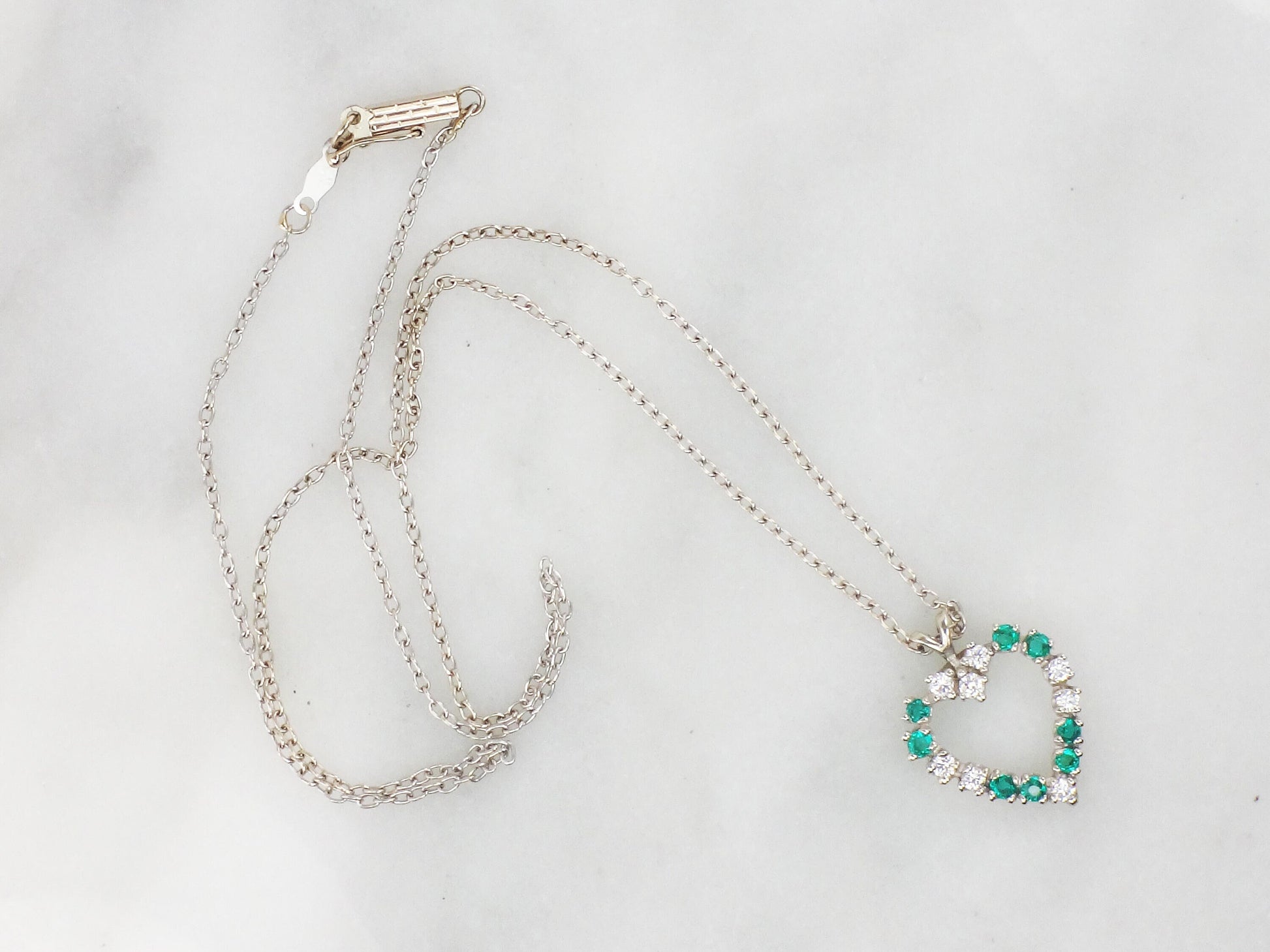 Vintage 14k White Gold Natural Emerald and Diamond Heart Pendant Necklace 16.75"