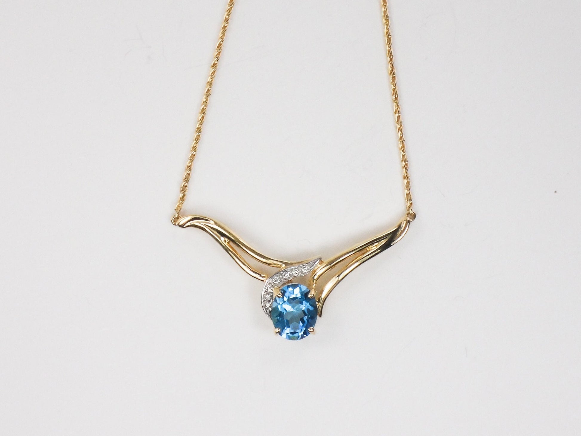 Vintage 14k Yellow Gold Blue Topaz and Diamond Necklace 1980's Oval Blue December Birthstone Necklace 17.5"