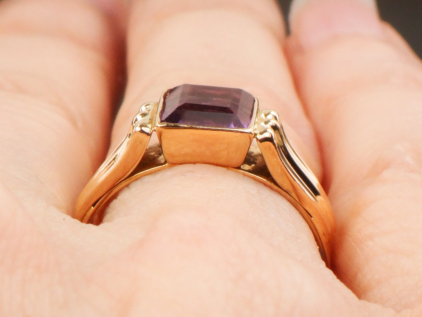 Vintage 18k Yellow Gold Natural Amethyst Ring Purple February Birthstone Ring Size 5