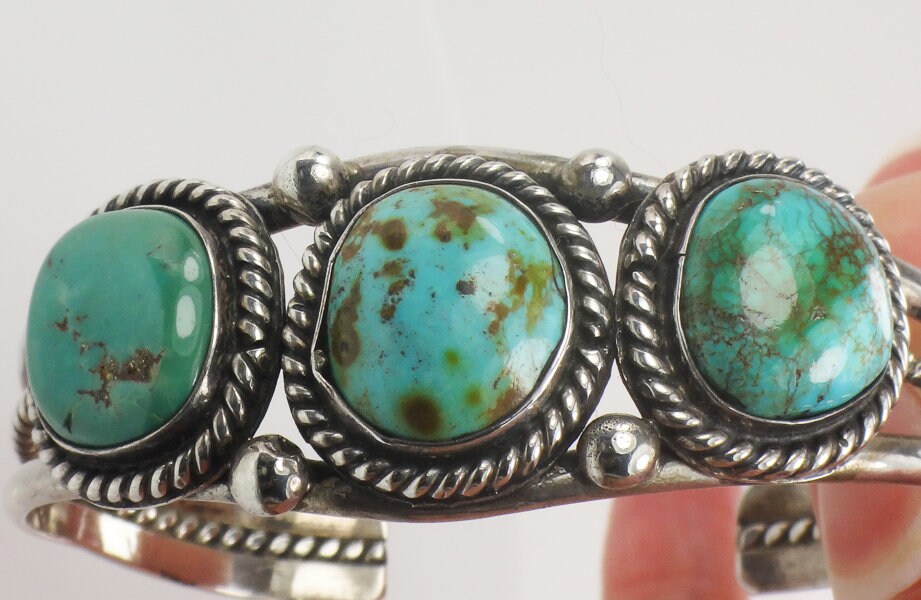 Vintage Sterling Silver Navajo Turquoise Three Stone Cuff Bracelet Native American Artist Signed