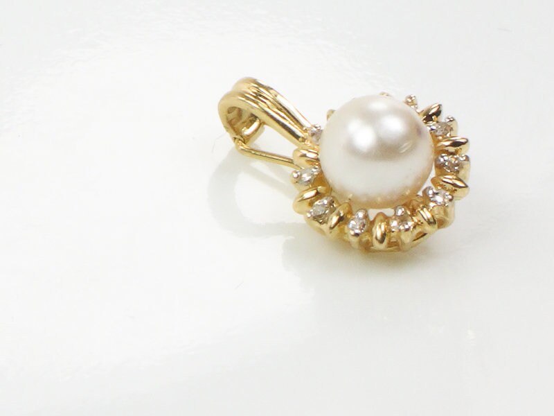 14k Yellow Gold White Cultured Pearl and Diamond Pendant - Bridal Jewelry - Vintage Small Enhancer Pendant for Pearls or Beads