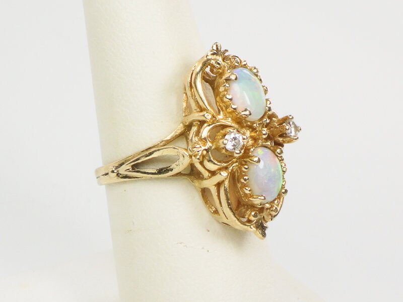 Vintage 14k Yellow Gold Two Natural Opals and Diamond Ring October Birthstone Size 7.25