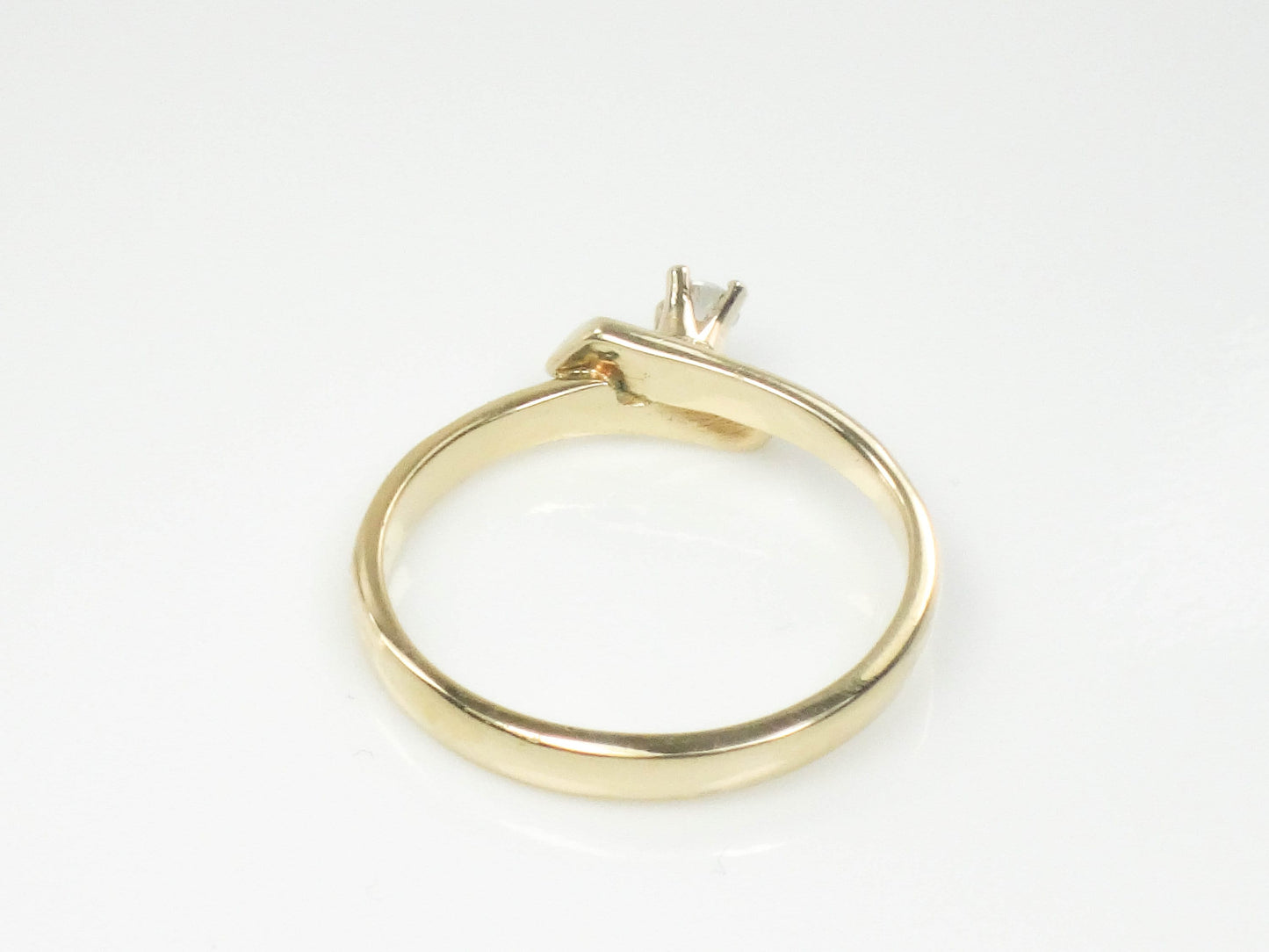 Vintage Thin 14k Yellow Gold Natural Diamond Ring, Everyday Stacking Ring, Size 5.75