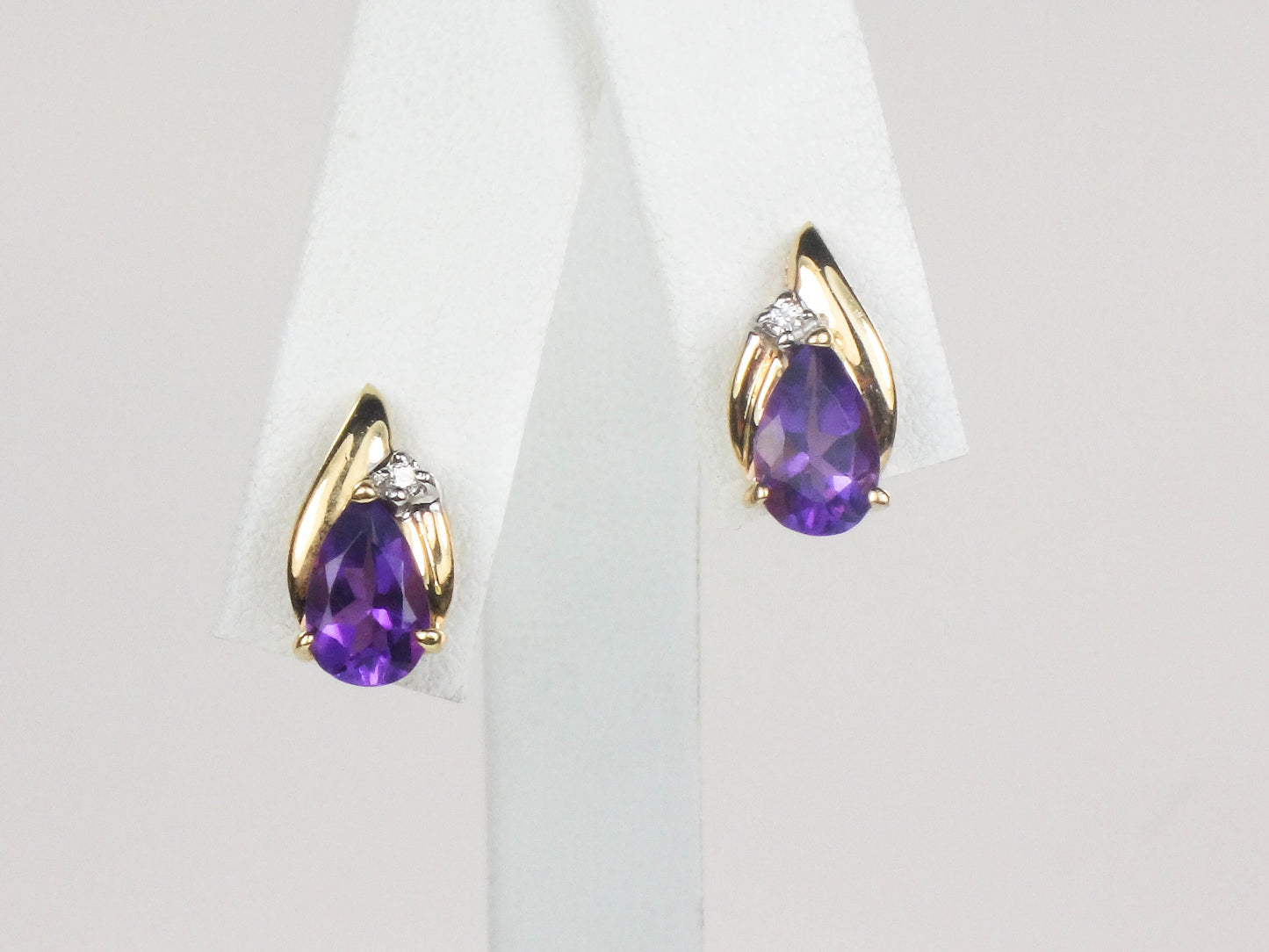Vintage 14k Gold Amethyst Diamond Teardrop Stud Earrings