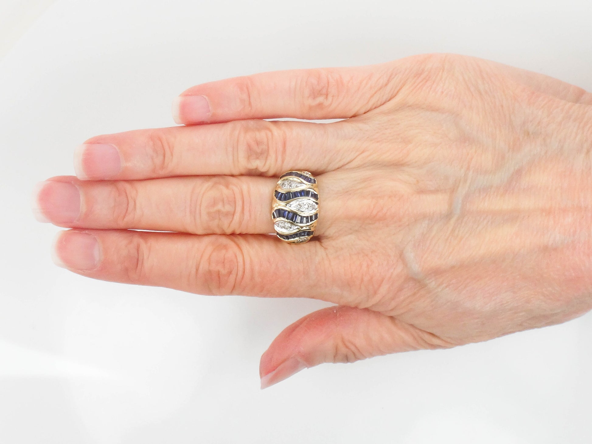 Vintage 14k Yellow Gold Natural Blue Sapphire & Diamond Ring September Birthstone Ribbon Style Ring Size 6.5