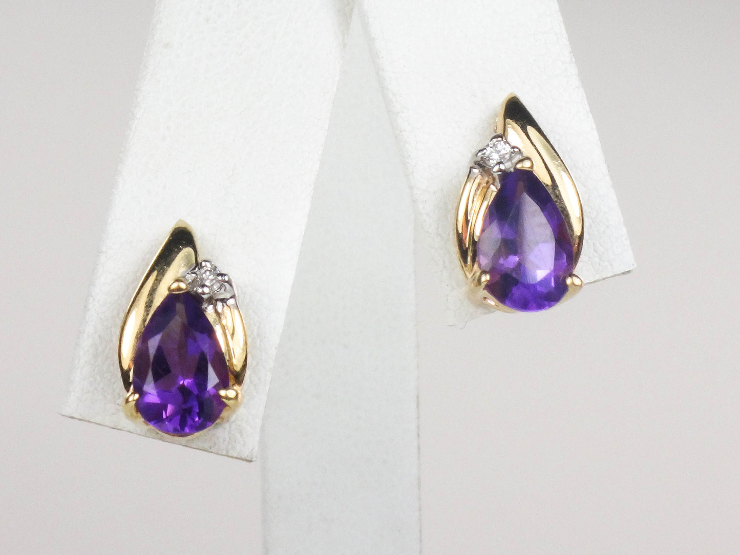 Vintage 14k Gold Amethyst Diamond Teardrop Stud Earrings