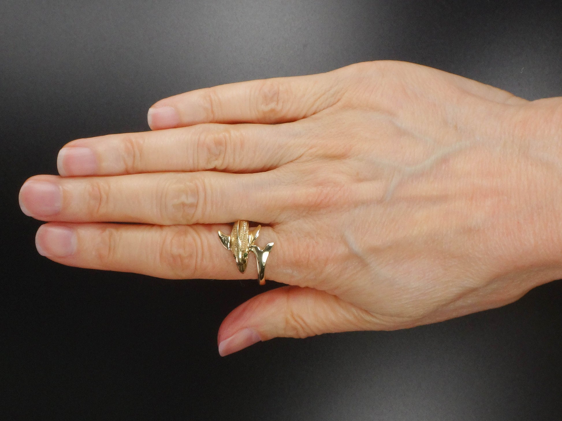 Vintage 14k Yellow Gold Dolphin Ring: Emerald Eyes, Nautical Jewelry, Size 8.5
