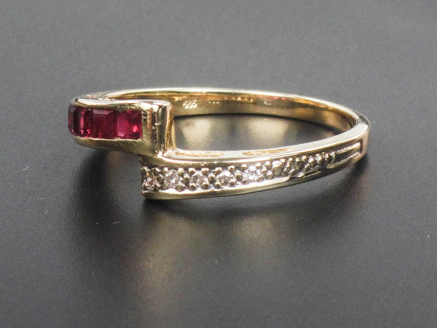 Vintage 14k Yellow Gold Ruby and Diamond Ring Crossover Style Ring Size 7.75