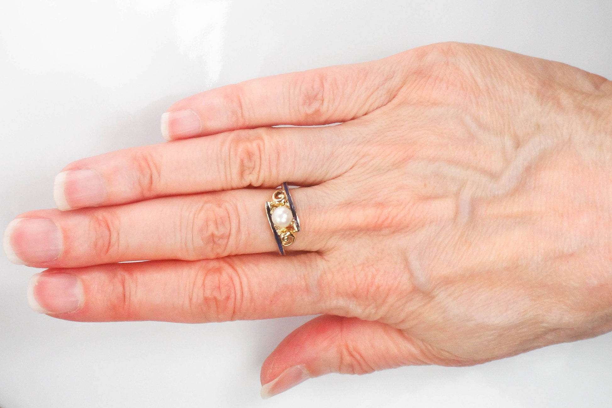 Vintage 14k Gold Saltwater Pearl Ring with Blue Enamel - Size 6