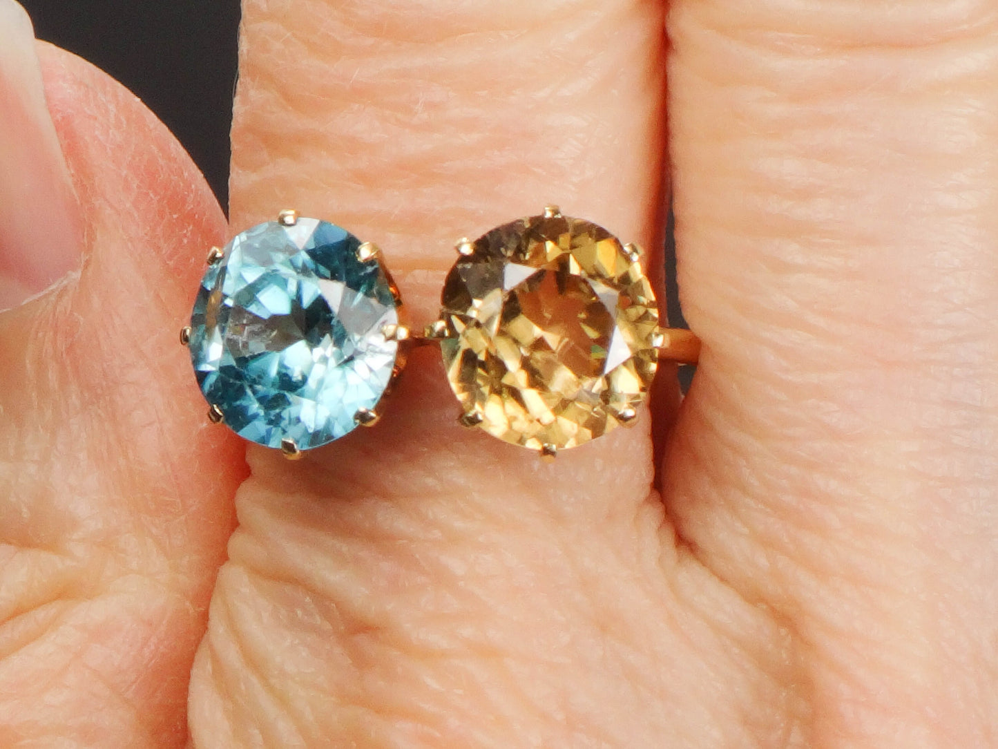 18k Yellow Gold Natural Golden and Blue Topaz Ring - Vintage Antique Two Stone Circa 1910's Jewelry - Size 7.25
