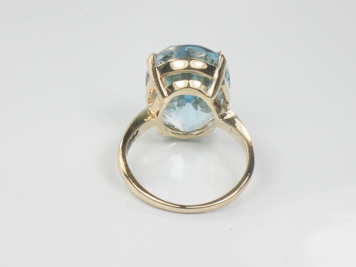 Vintage 14k Yellow Gold Oval Blue Topaz Ring, December Birthstone Ring Size 4