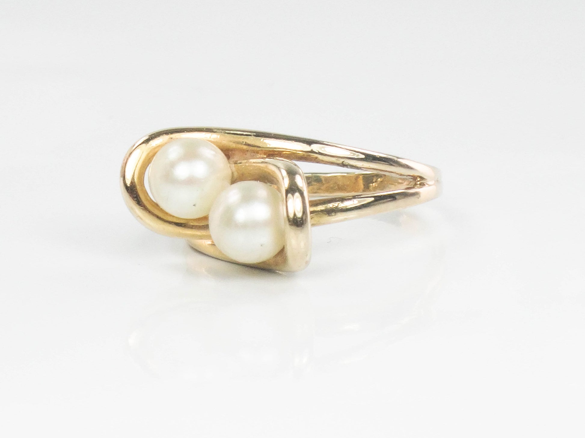 Vintage 14k Yellow Gold Pearl Ring: Moi et Toi Style, Size 6.75