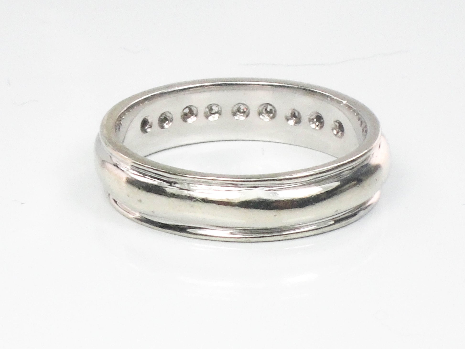 Vintage 14k White Gold Natural Diamond Wedding Band Stacking Ring Size 7