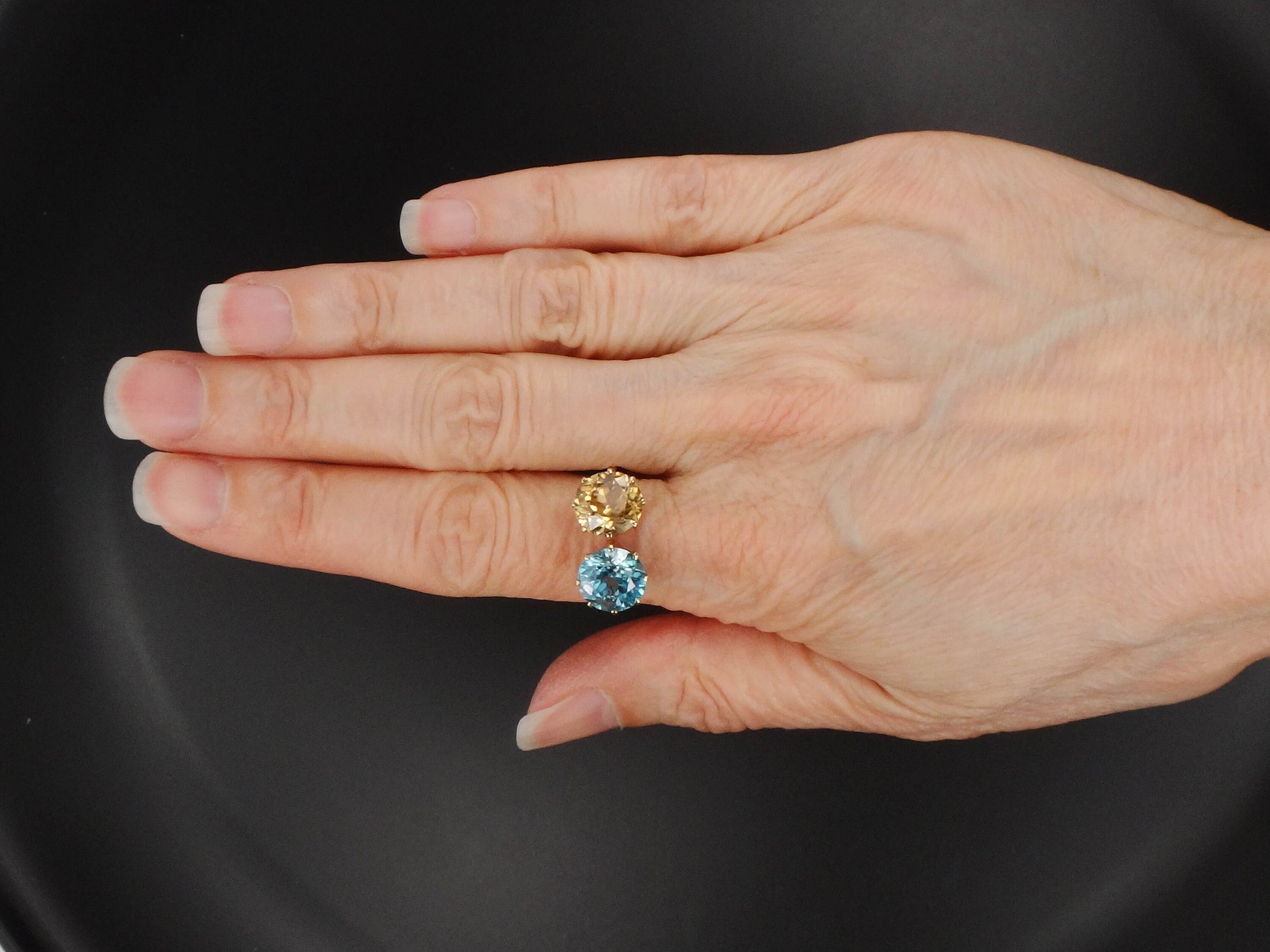 18k Yellow Gold Natural Golden and Blue Topaz Ring - Vintage Antique Two Stone Circa 1910's Jewelry - Size 7.25