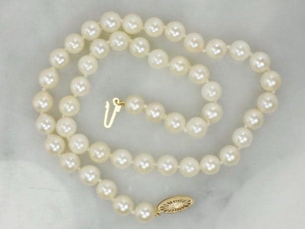 Vintage Saltwater Pearl Choker: 14k Gold Clasp, 7mm Pearls, 15.5"