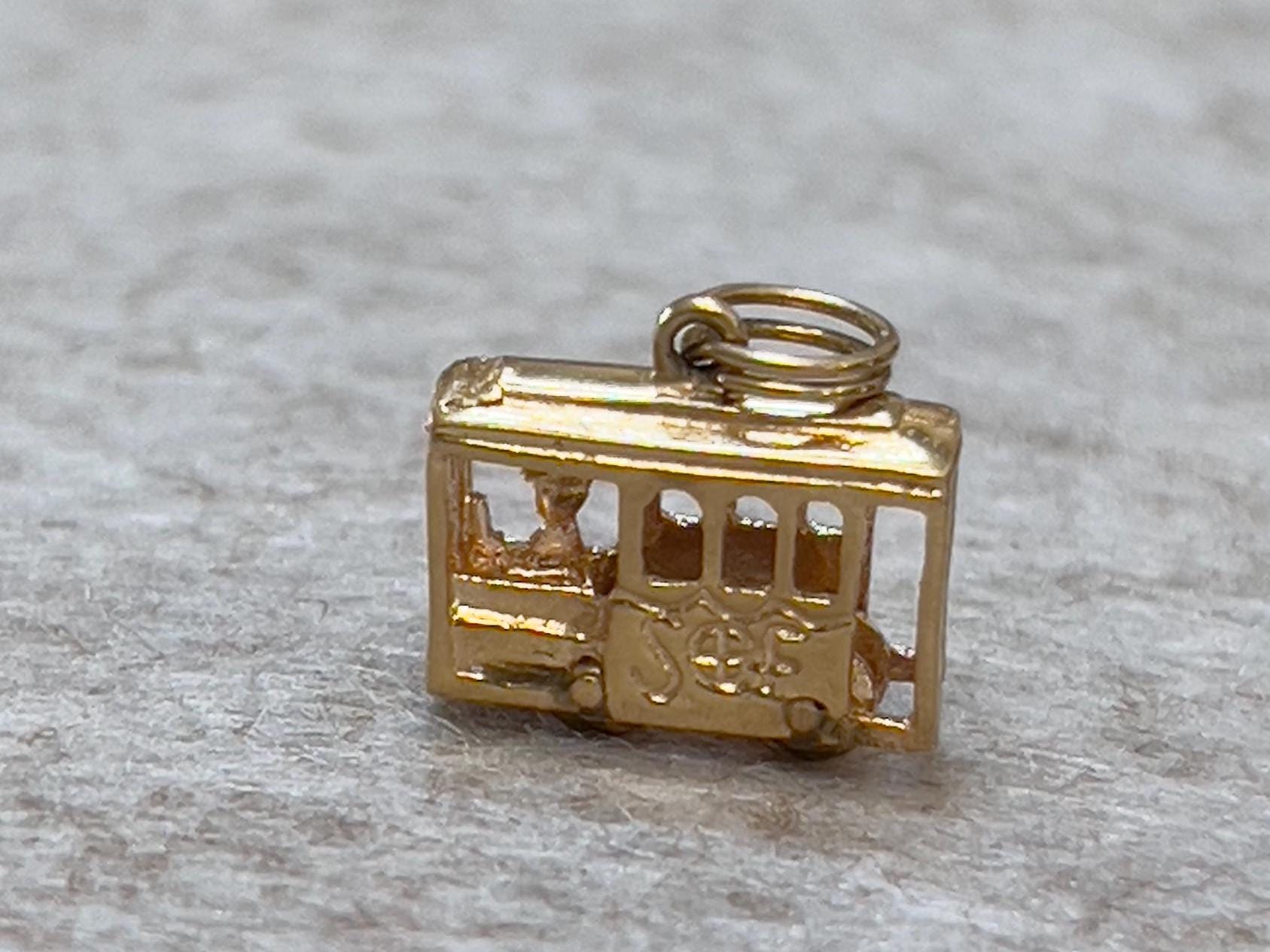 Vintage 14k Gold Cable Car Charm: San Francisco Travel Pendant